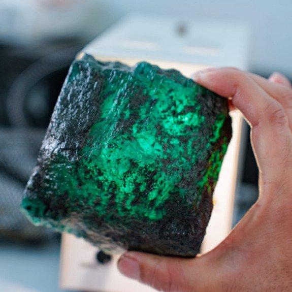 The $24.8 Million Emerald Auctioned by Grizzly Mining