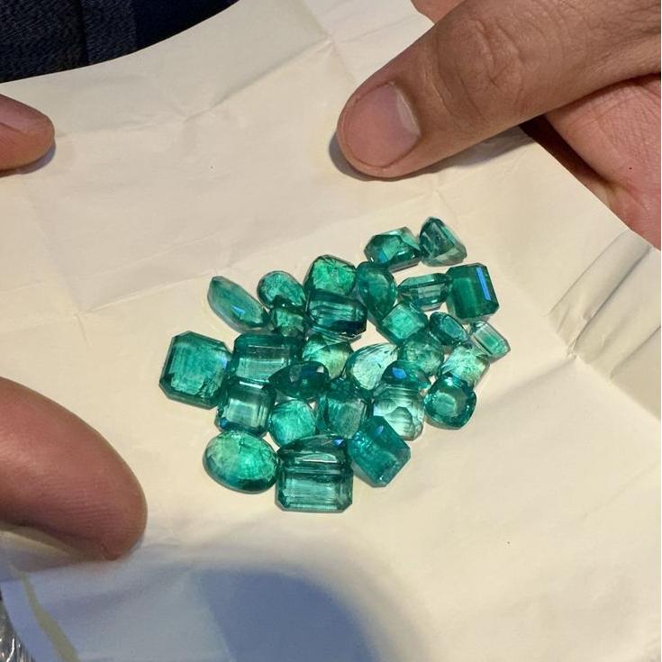 Differences Between Colombian Emeralds from Muzo, Chivor, and Coscuez