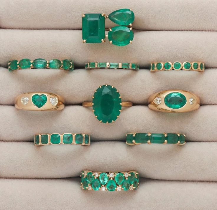 What Is the Best Setting for Colombian Emeralds?