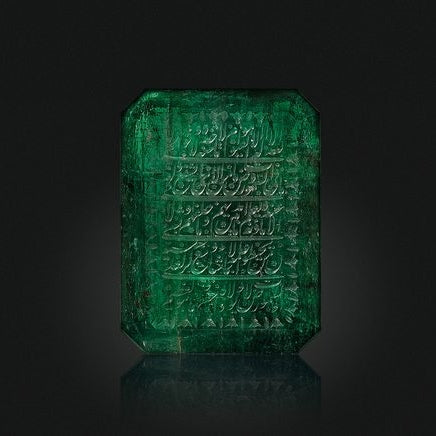 The emeralds in the old jewelry