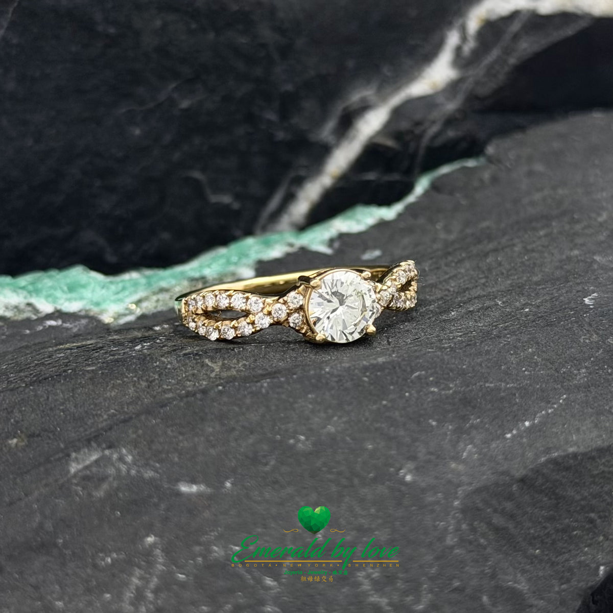 18K Gold Contemporary Open Ring with Central Stone