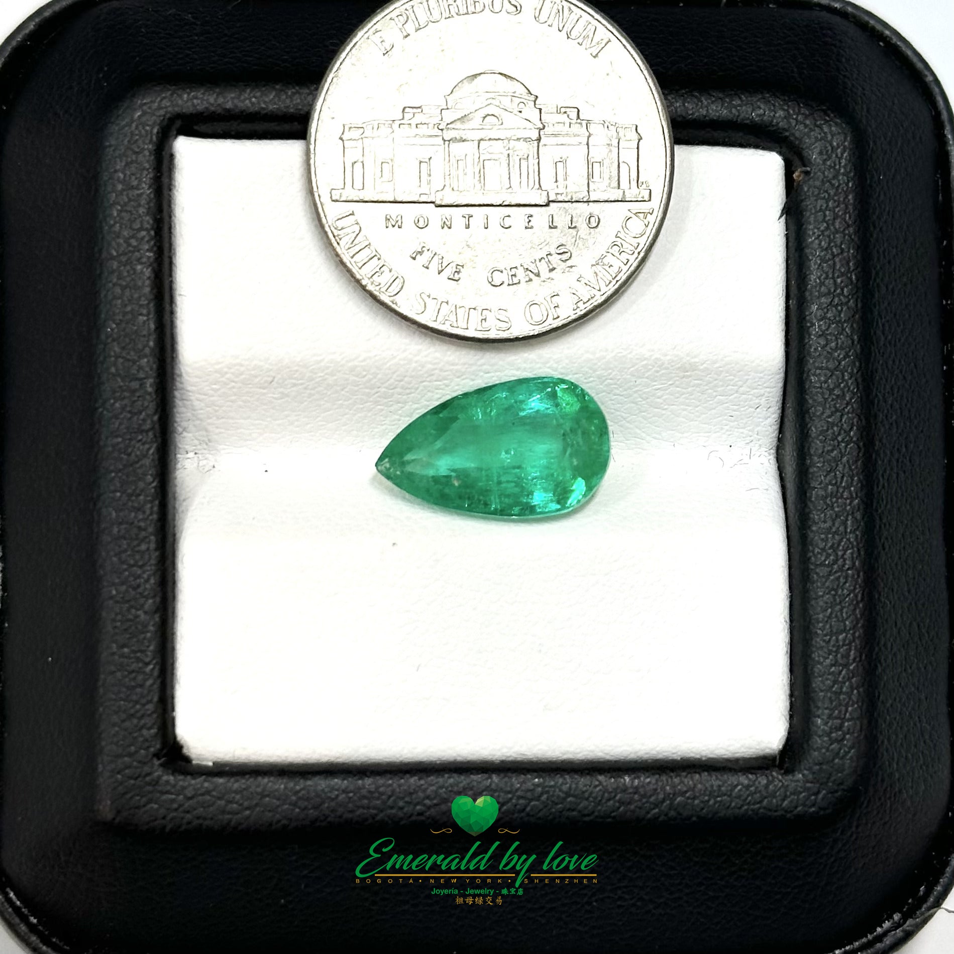 Magnifique poire : émeraude colombienne de 3,47 carats