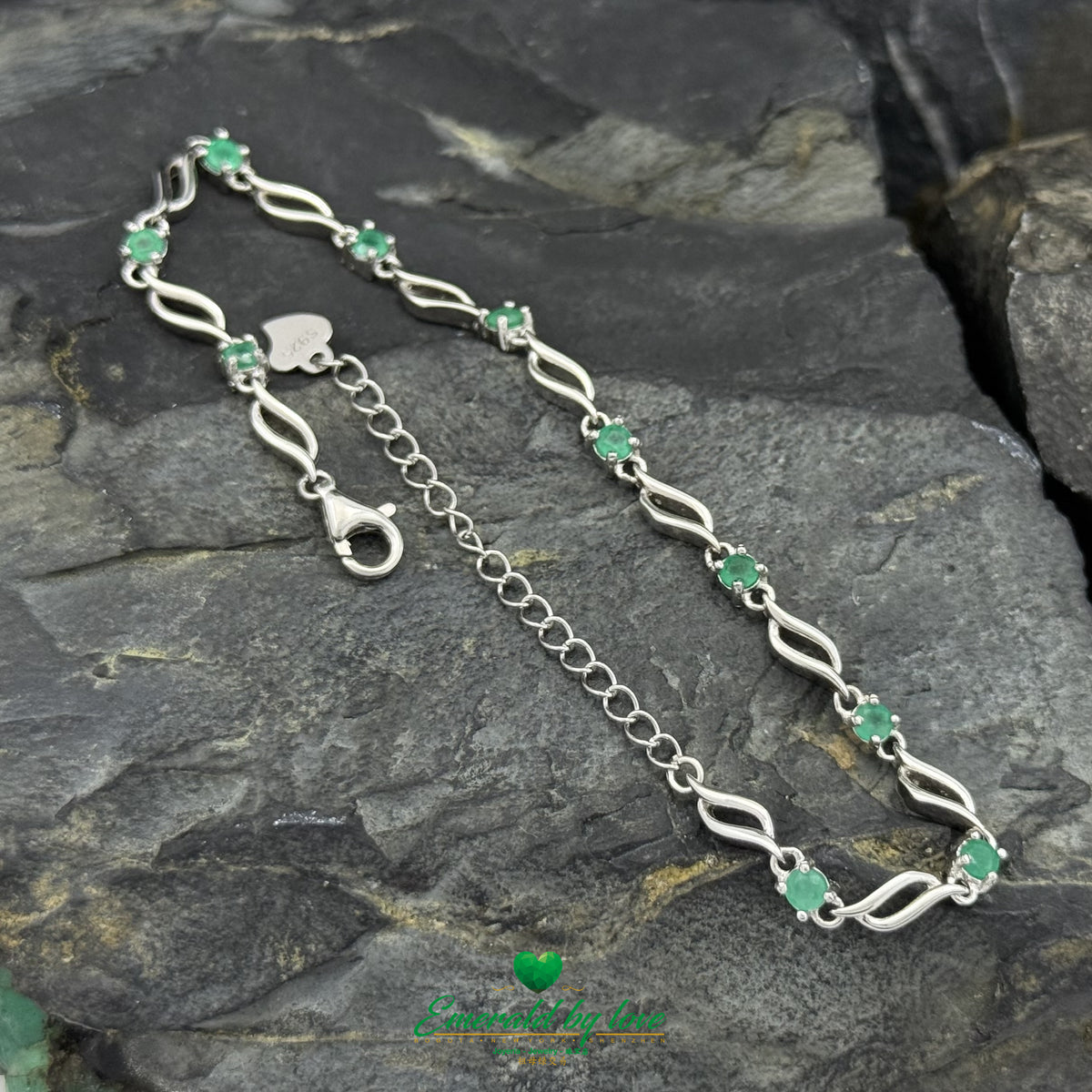 925 Silver Bracelet with Arabesque Details and Round Emeralds