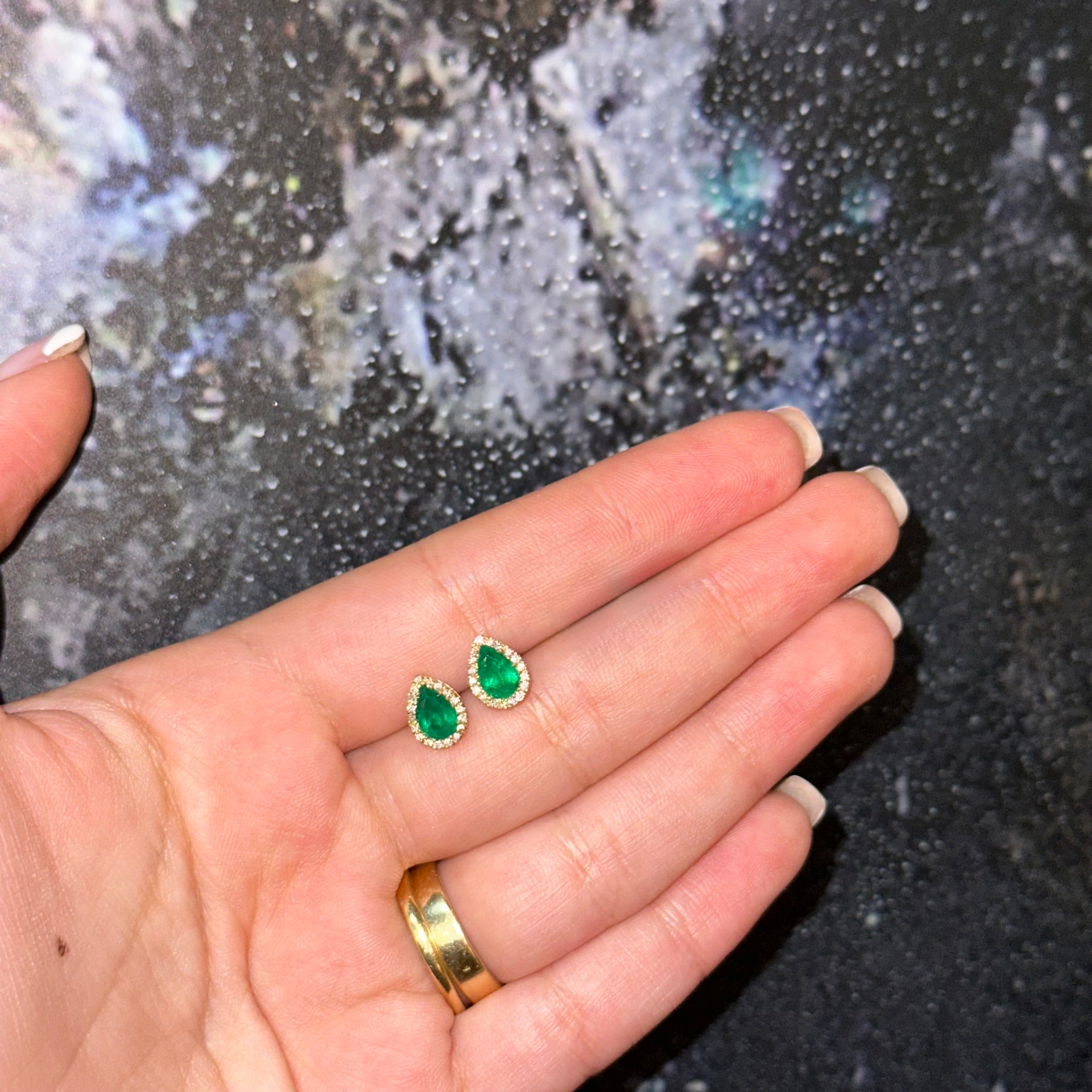 Beautiful Cluster Earrings with Pear-Cut Colombian Emerald Centers and Diamonds