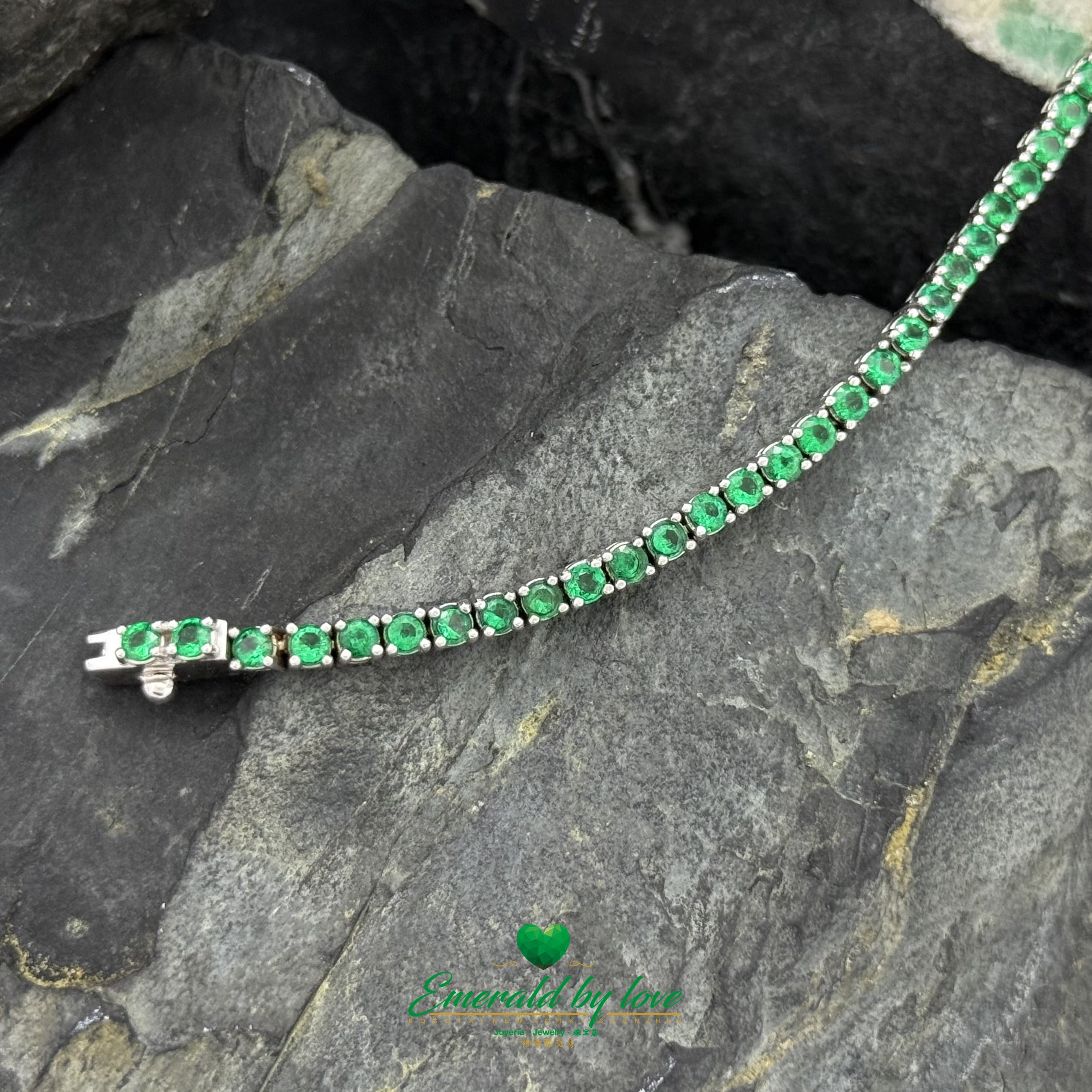 18K White Gold Bracelet with Premium Round Emeralds and Emerald-Set Safety Clasp
