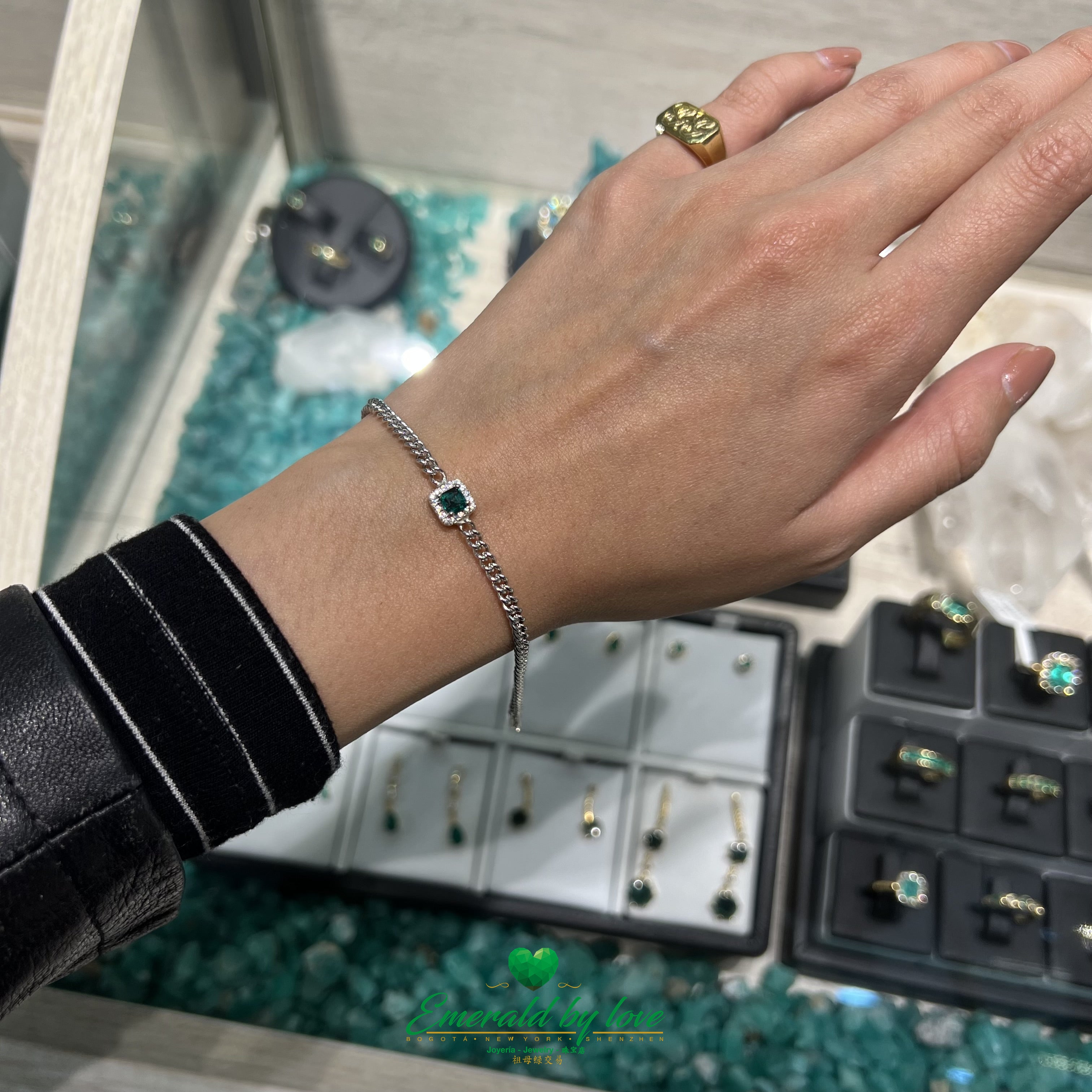 Pulsera de Plata 925 Rodiada con Esmeralda Central Certificada