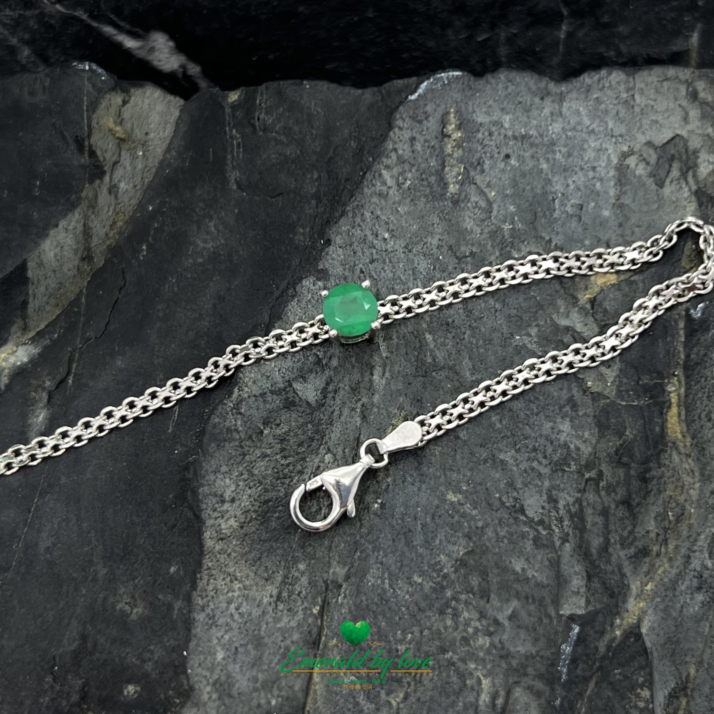Pulsera de cadena de estilo chino con colgante de esmeralda redonda móvil