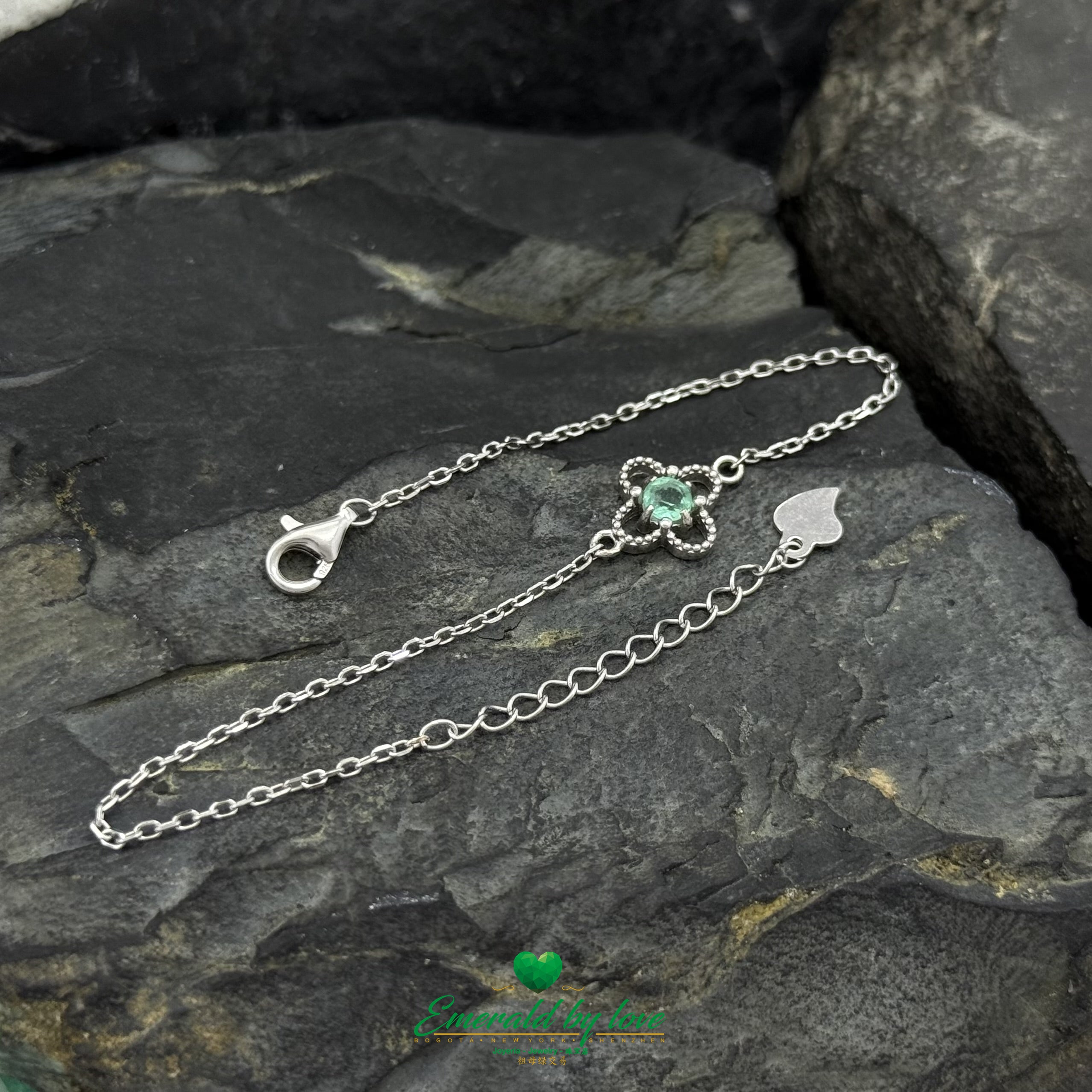Sterling Silver Flower Bracelet – 4-Petal Charm with Colombian Emerald