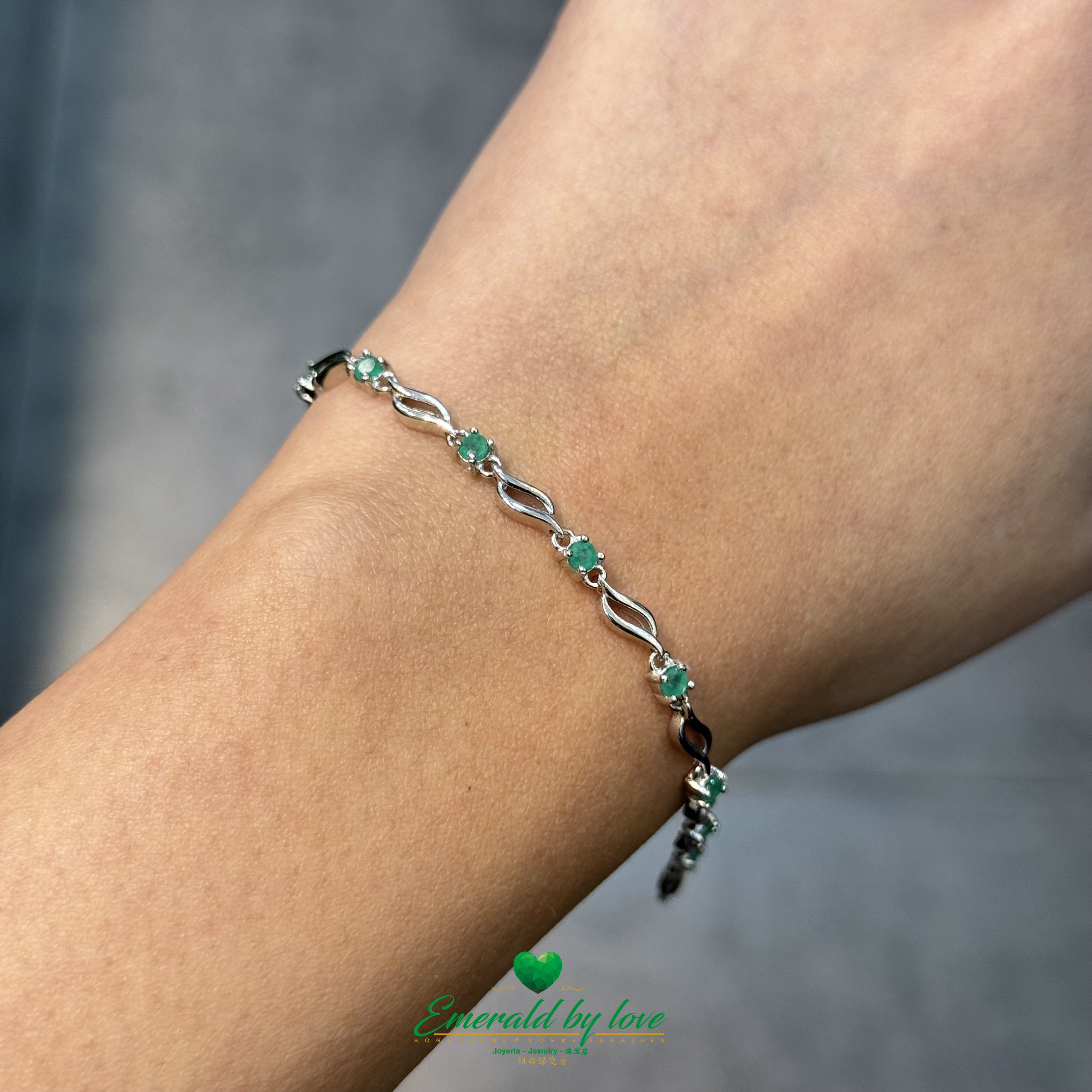 Arabesque Emerald Bracelet – Sterling Silver with Interspersed Round Emeralds