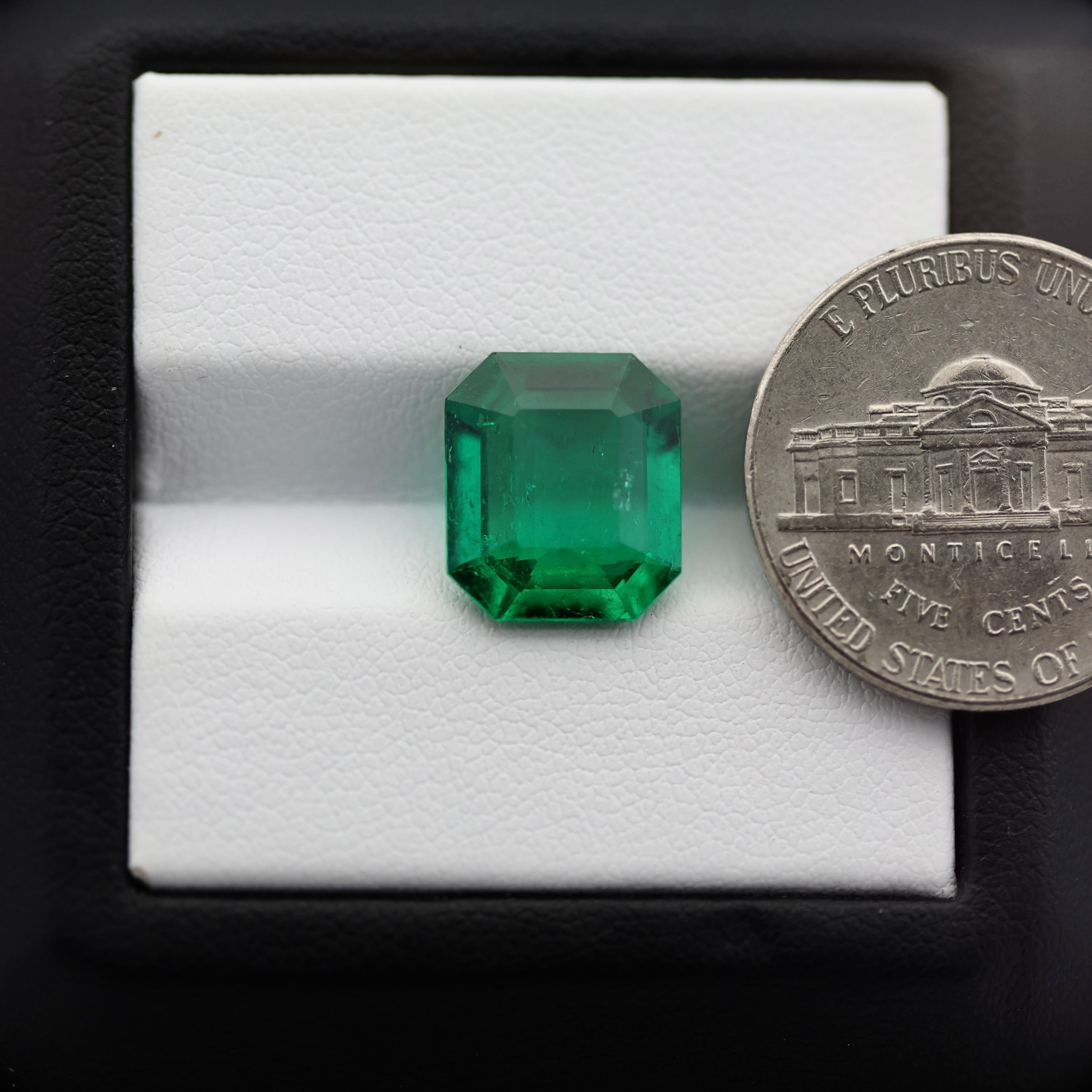 4 Carat Colombian Muzo Emerald – Natural Square Cut Luxury Gemstone