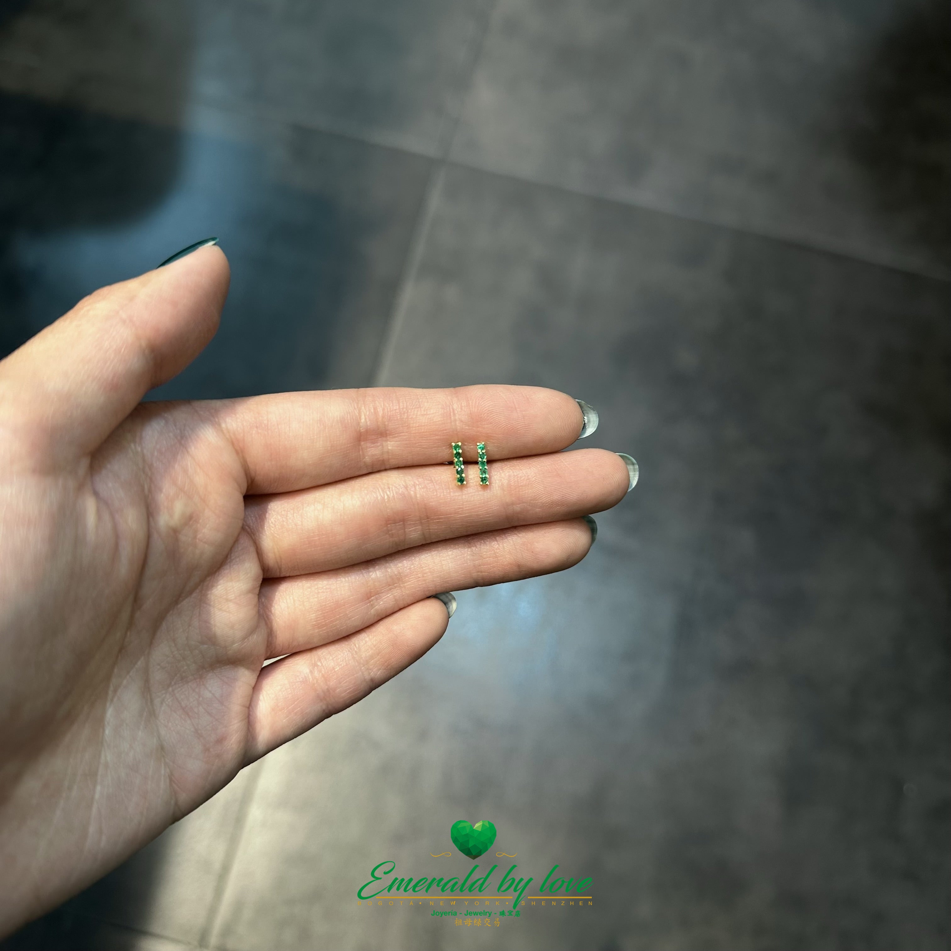 Straight Line Stud Earrings with Round Colombian Emeralds in 18K Yellow Gold