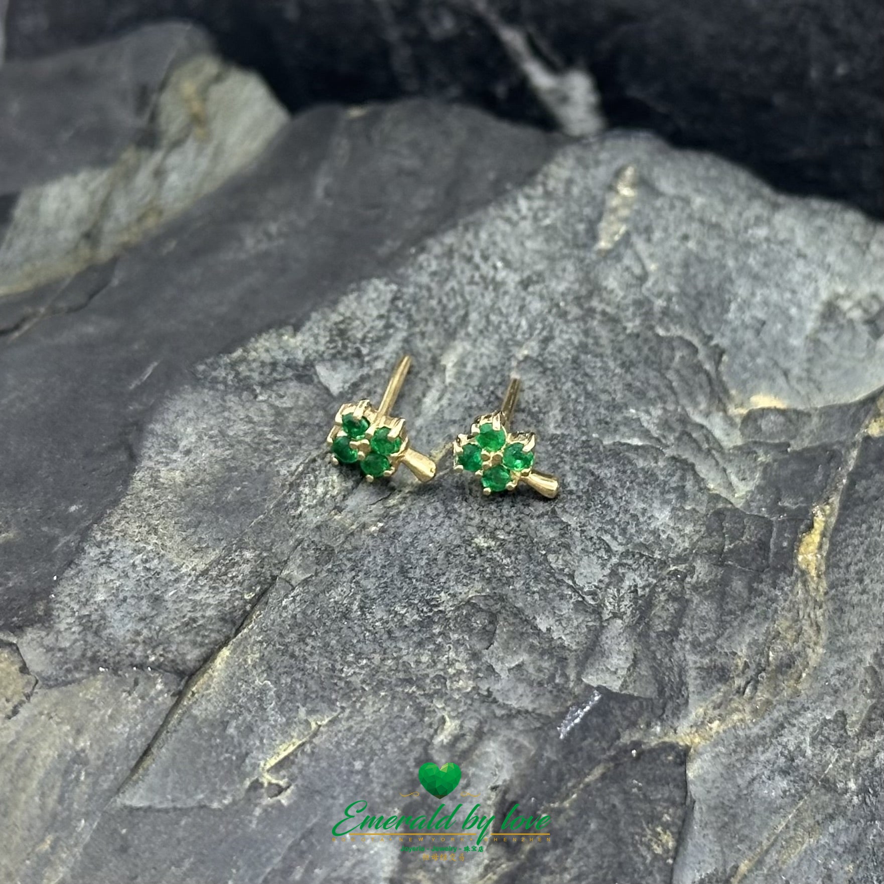 Four-Leaf Clover Earrings with Colombian Emeralds in 18K Yellow Gold