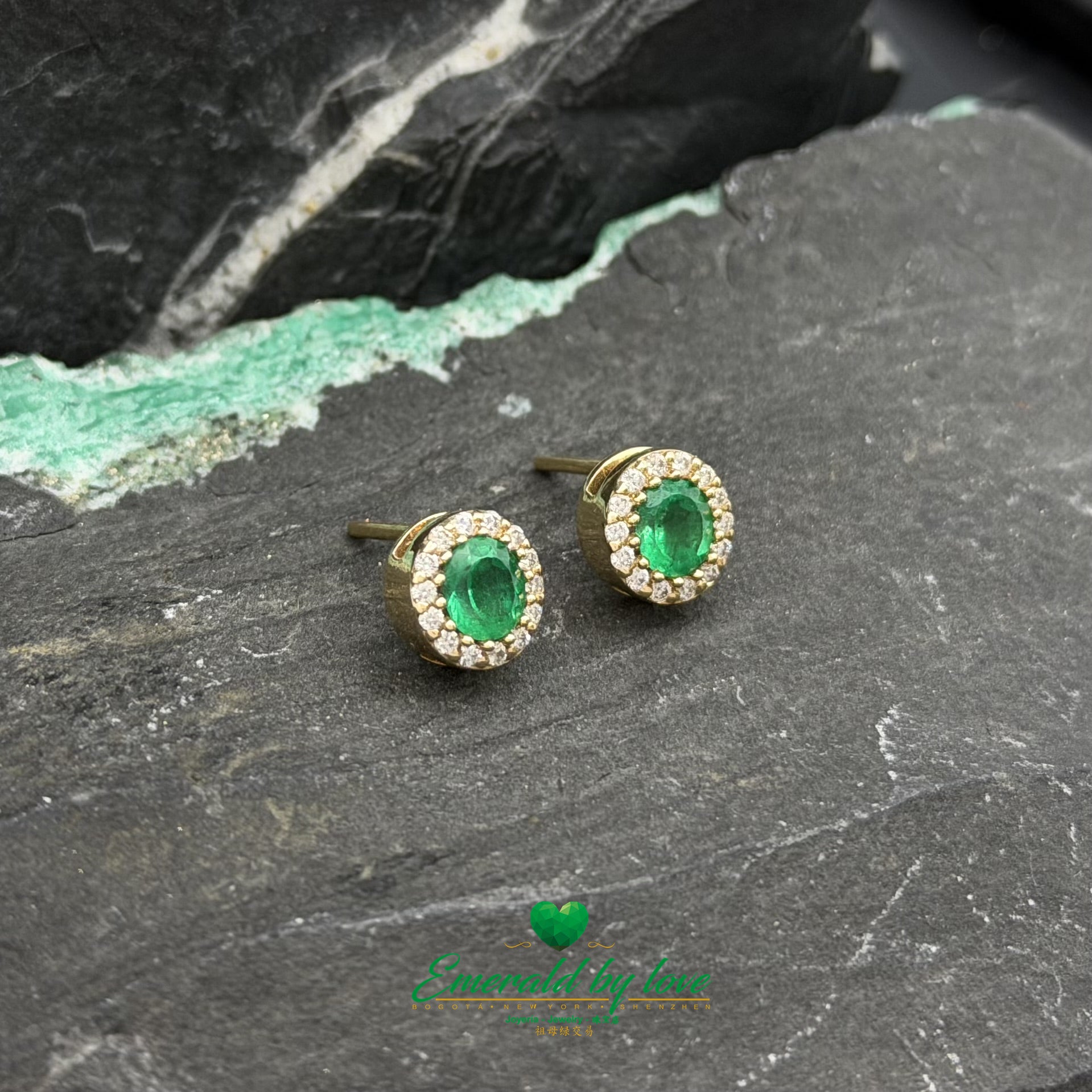 Yellow Gold Cluster Set with Oval Emeralds Surrounded by Diamonds