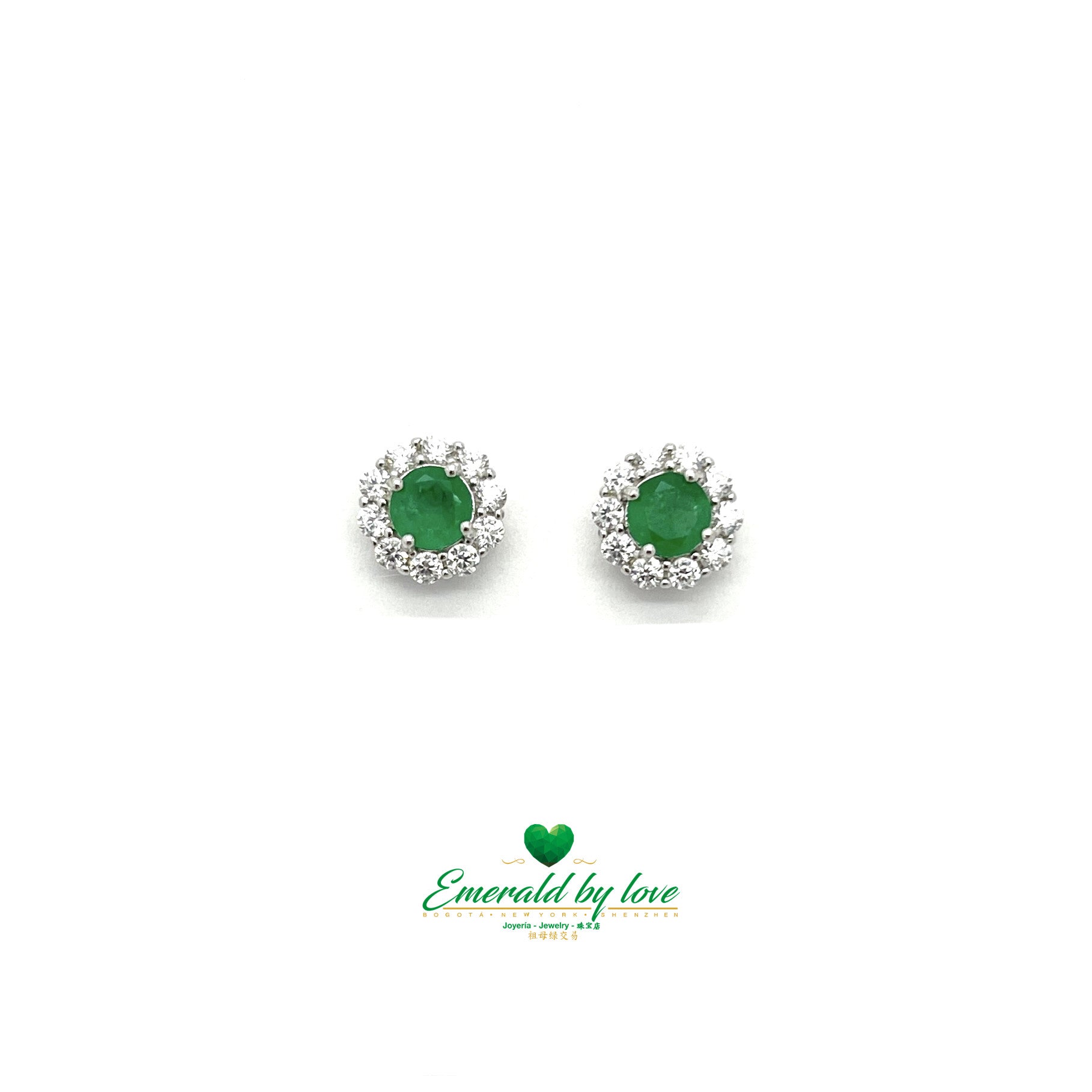 Boucles d'oreilles marquises florales en argent avec centre en zircone et émeraude