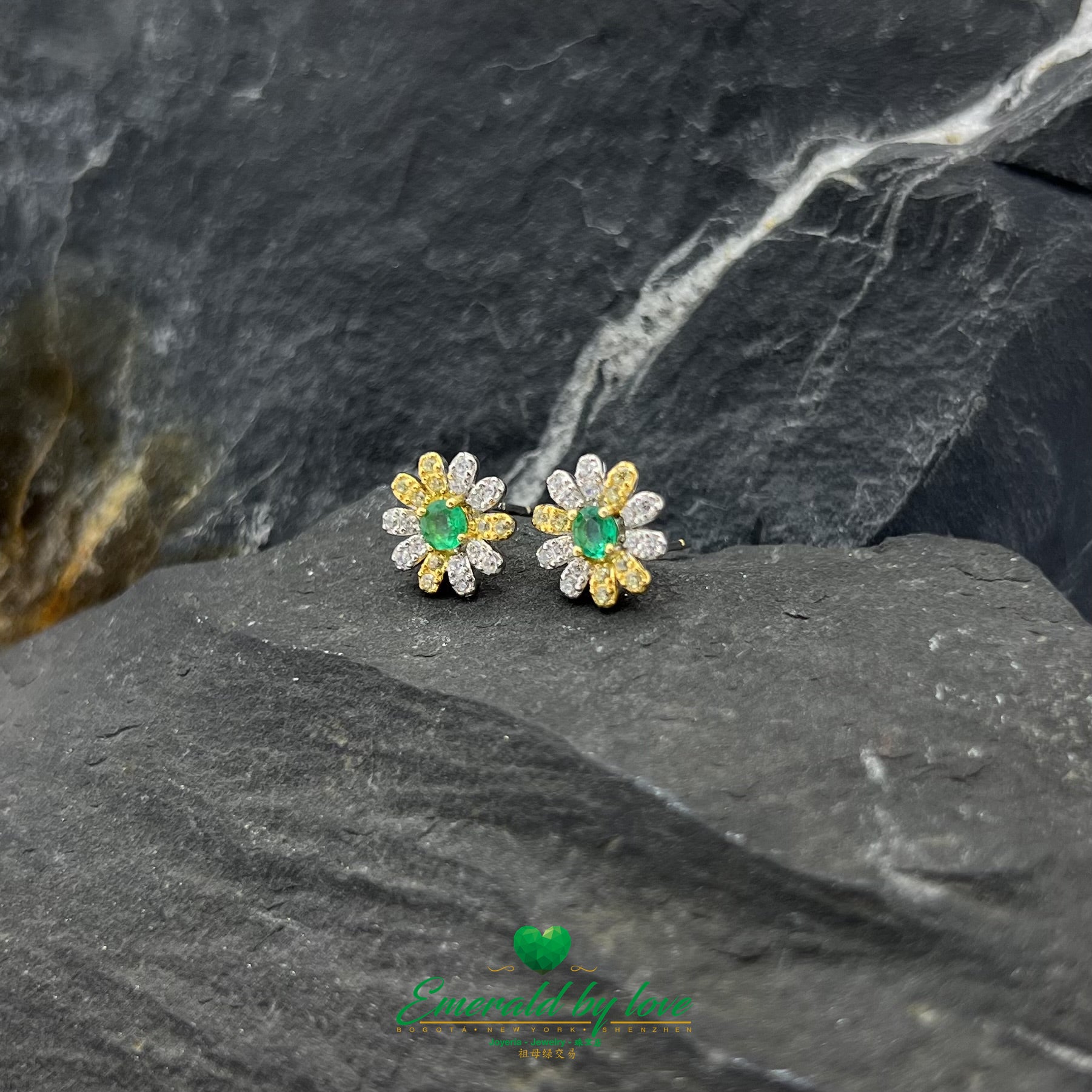 Fleurs en argent sterling 925 avec feuilles plaquées or et émeraudes centrales