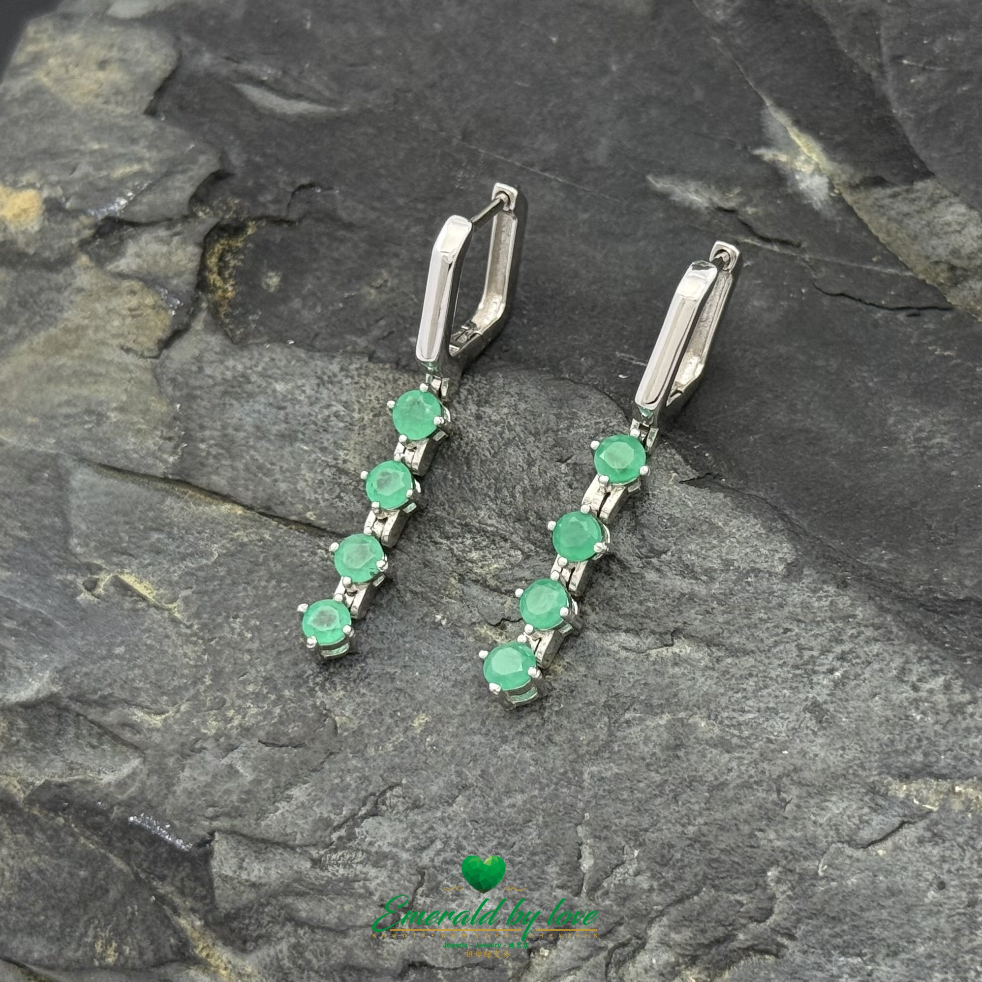 Elongated 925 Silver Earrings with Round Colombian Emerald and Hoop Clasp