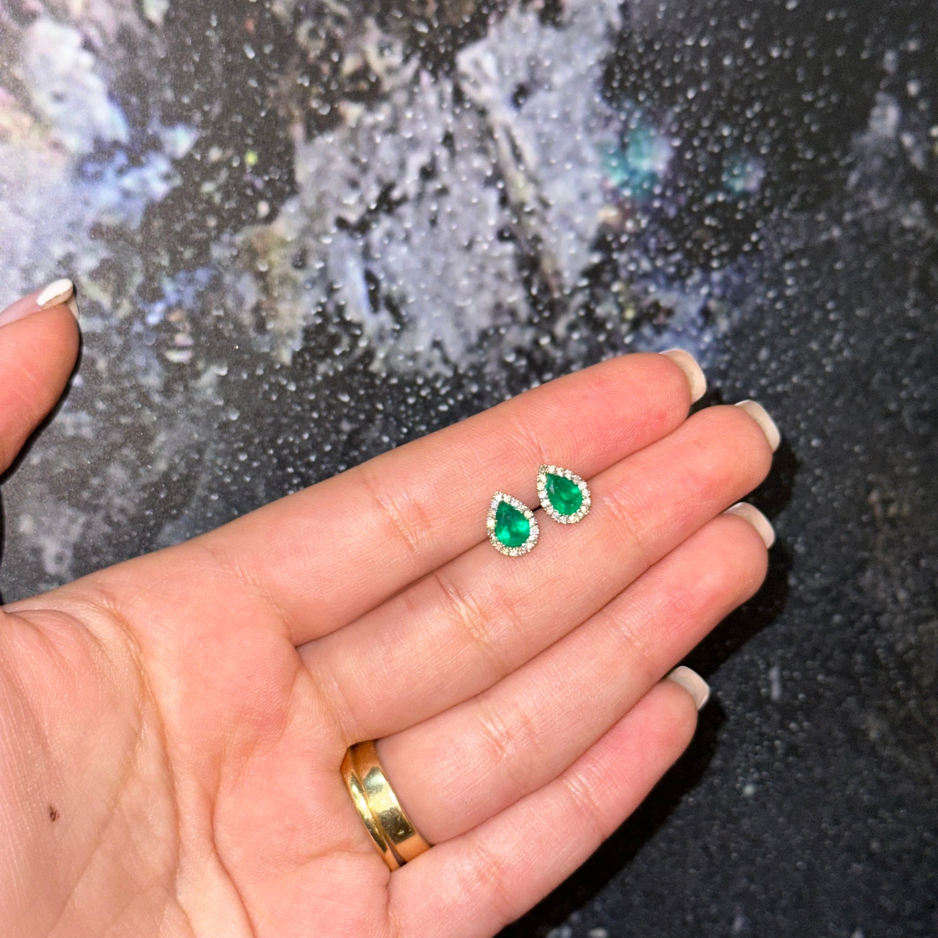 Beautiful White Gold Cluster Earrings with Pear-Cut Colombian Emerald Centers and Diamonds