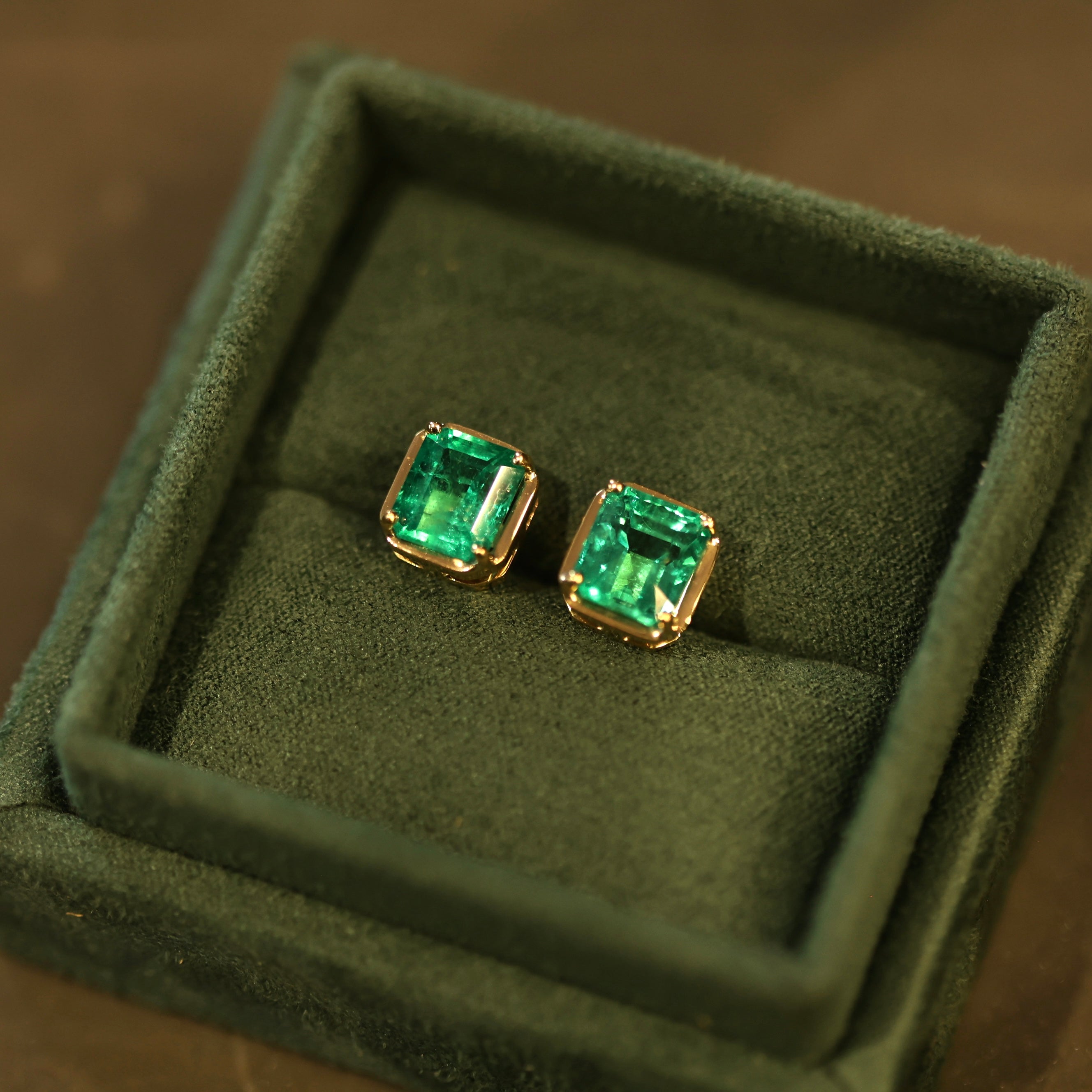 Timeless Colombian Emerald Stud Earrings in Gold | Elegant Square Design