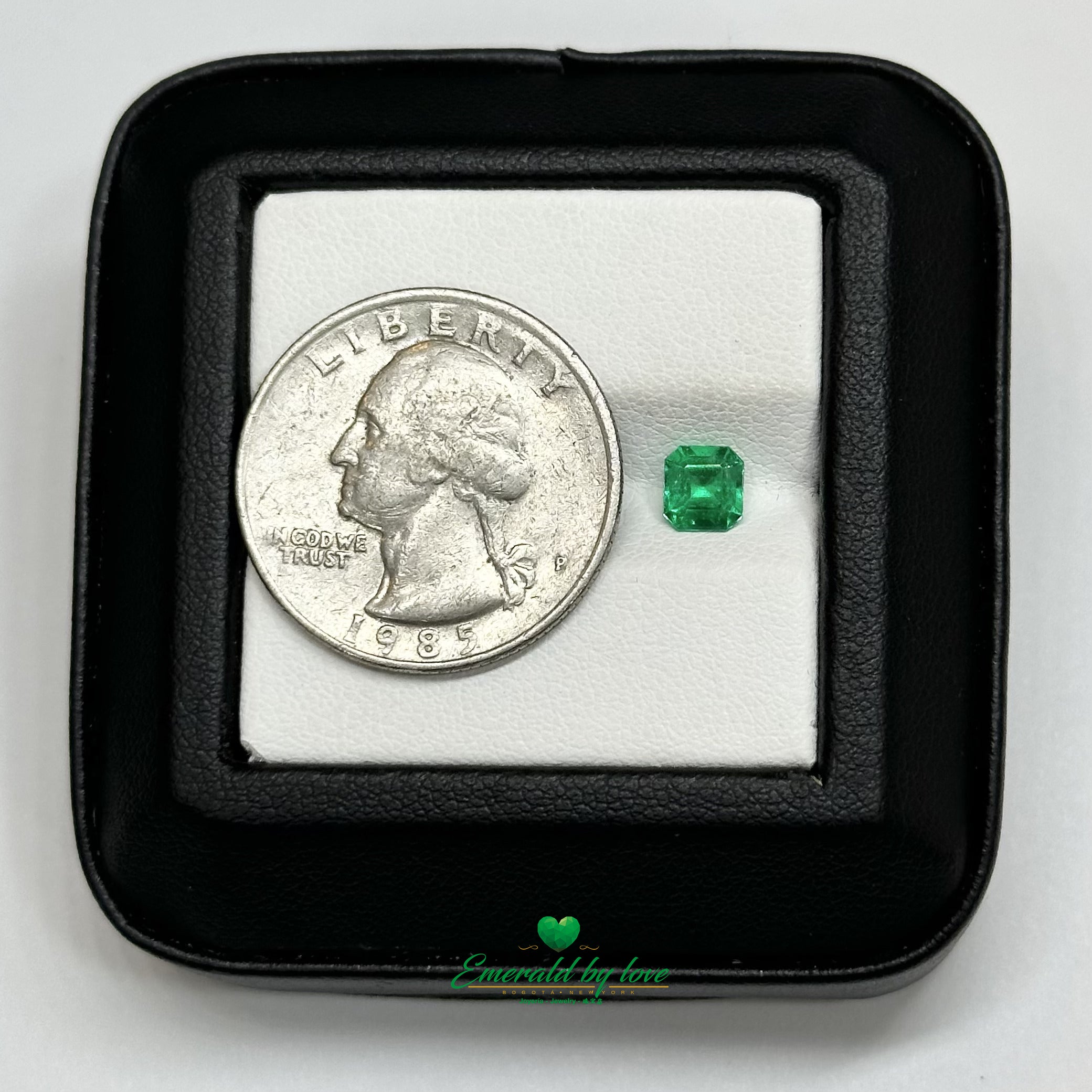 Émeraude colombienne rectangulaire de 0,64 ct, parfaite pour les bijoux
