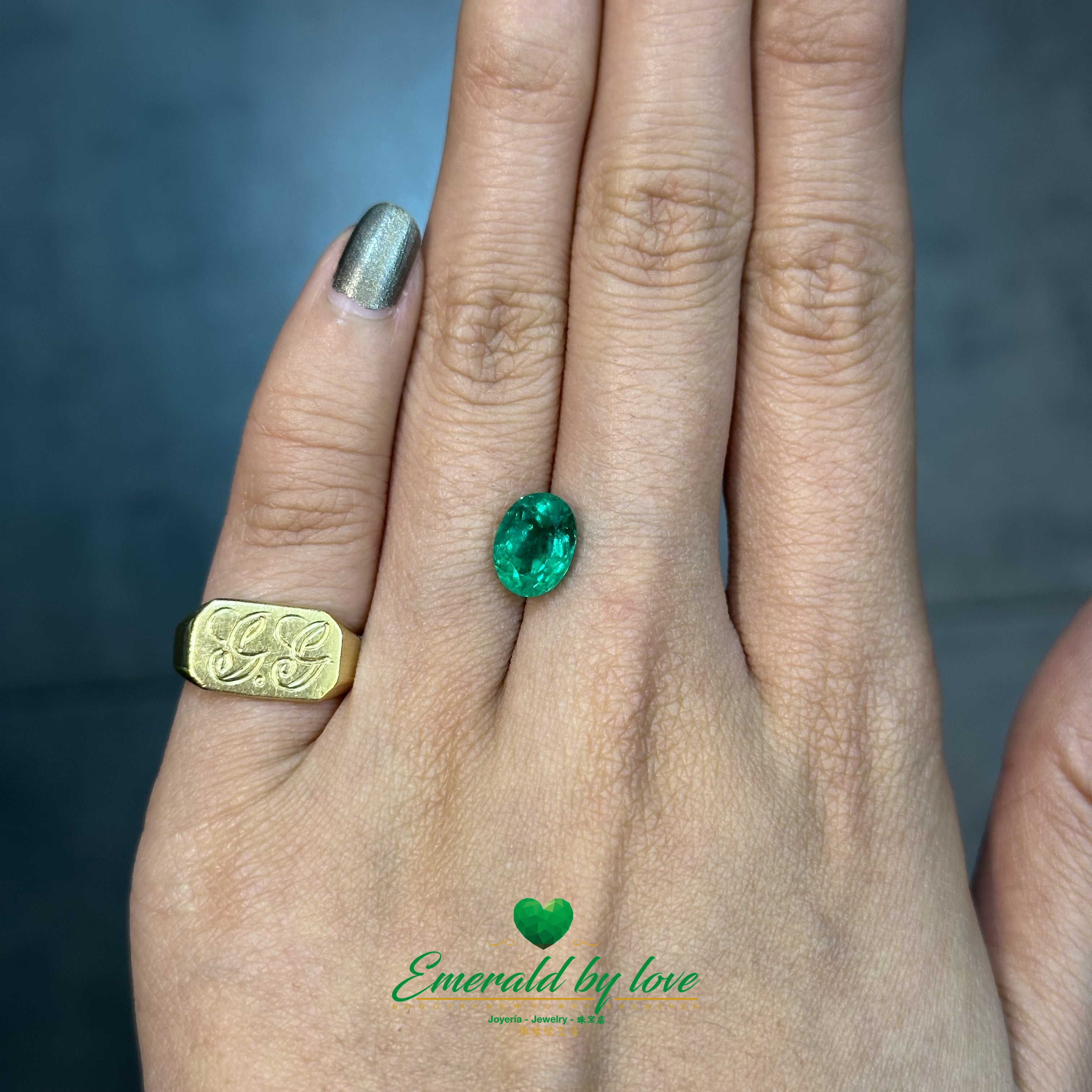 Bright green 1.98 ct oval Colombian emerald, ideal for custom fine jewelry