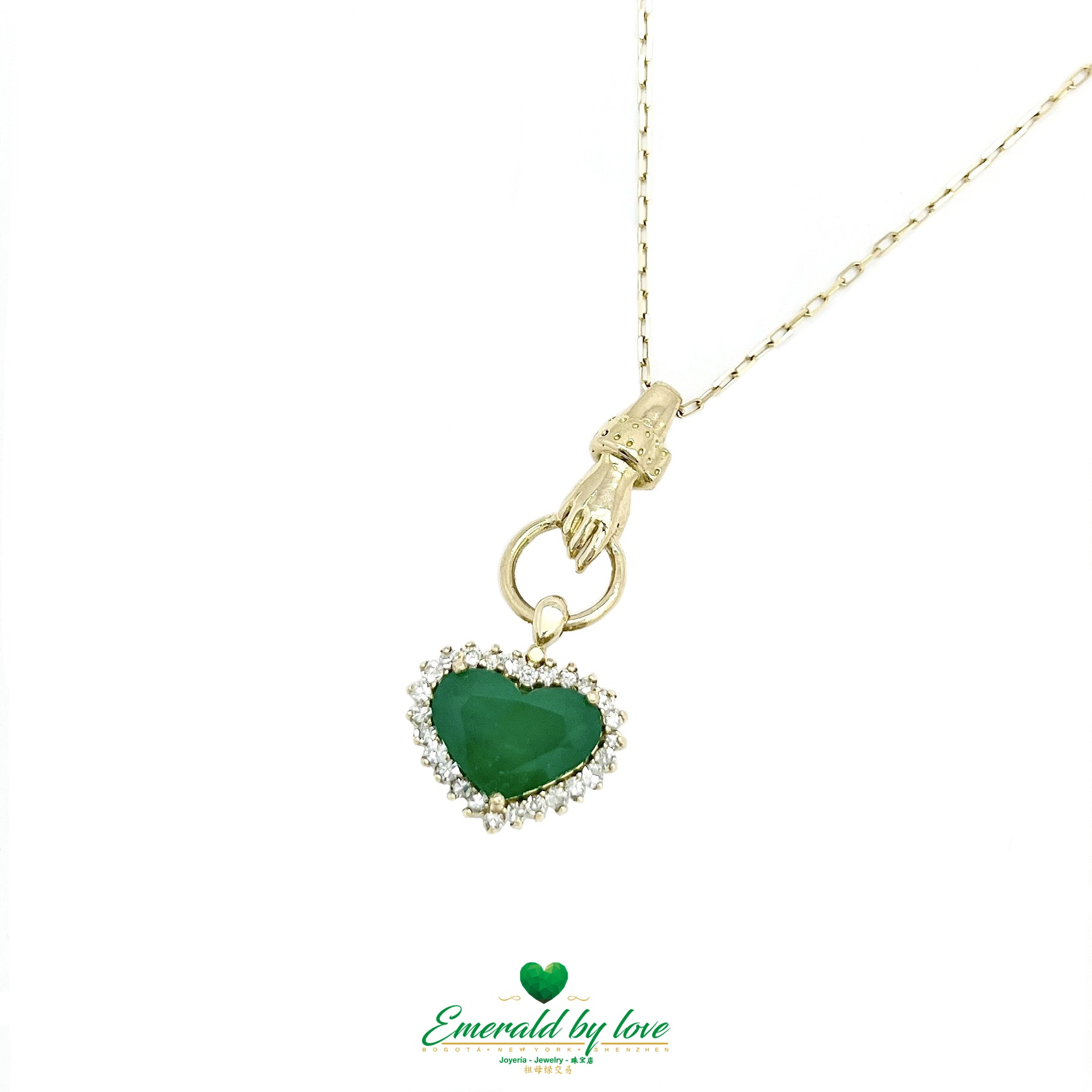 Beautiful Heart-Shaped Emerald Pendant in 18k Yellow Gold