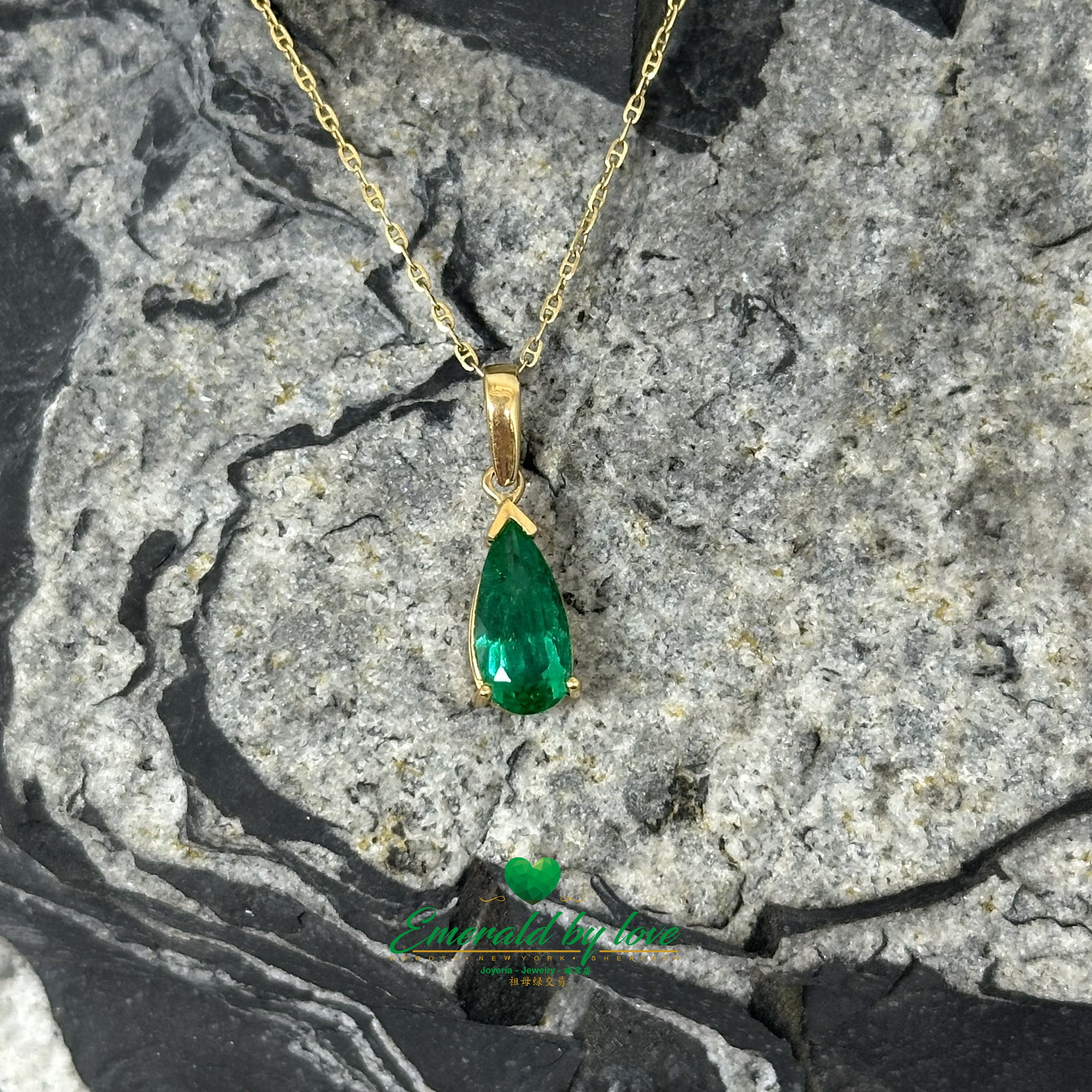 Elongated Colombian Emerald Teardrop Pendant in 18K Yellow Gold