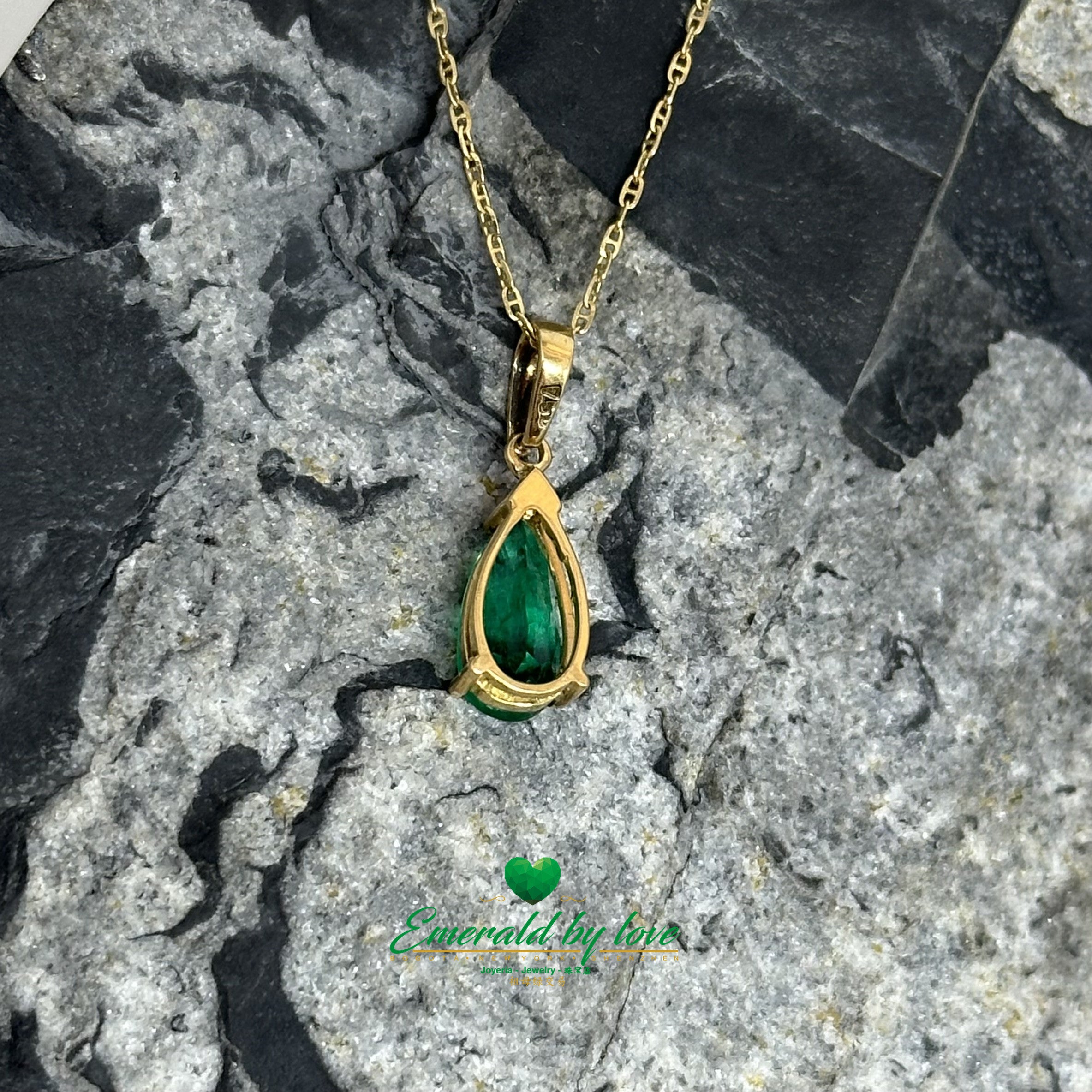 Elongated Colombian Emerald Teardrop Pendant in 18K Yellow Gold