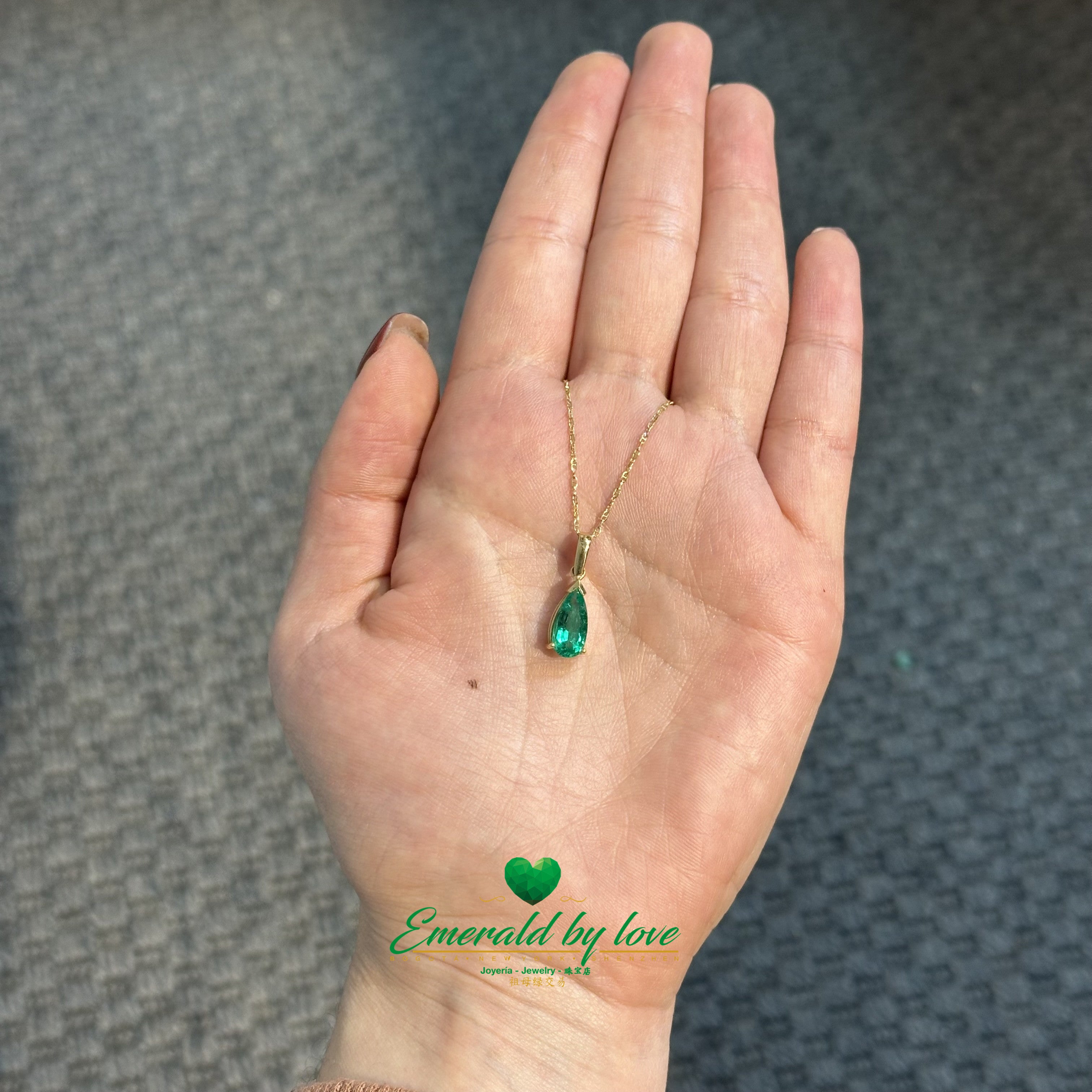 Elongated Colombian Emerald Teardrop Pendant in 18K Yellow Gold