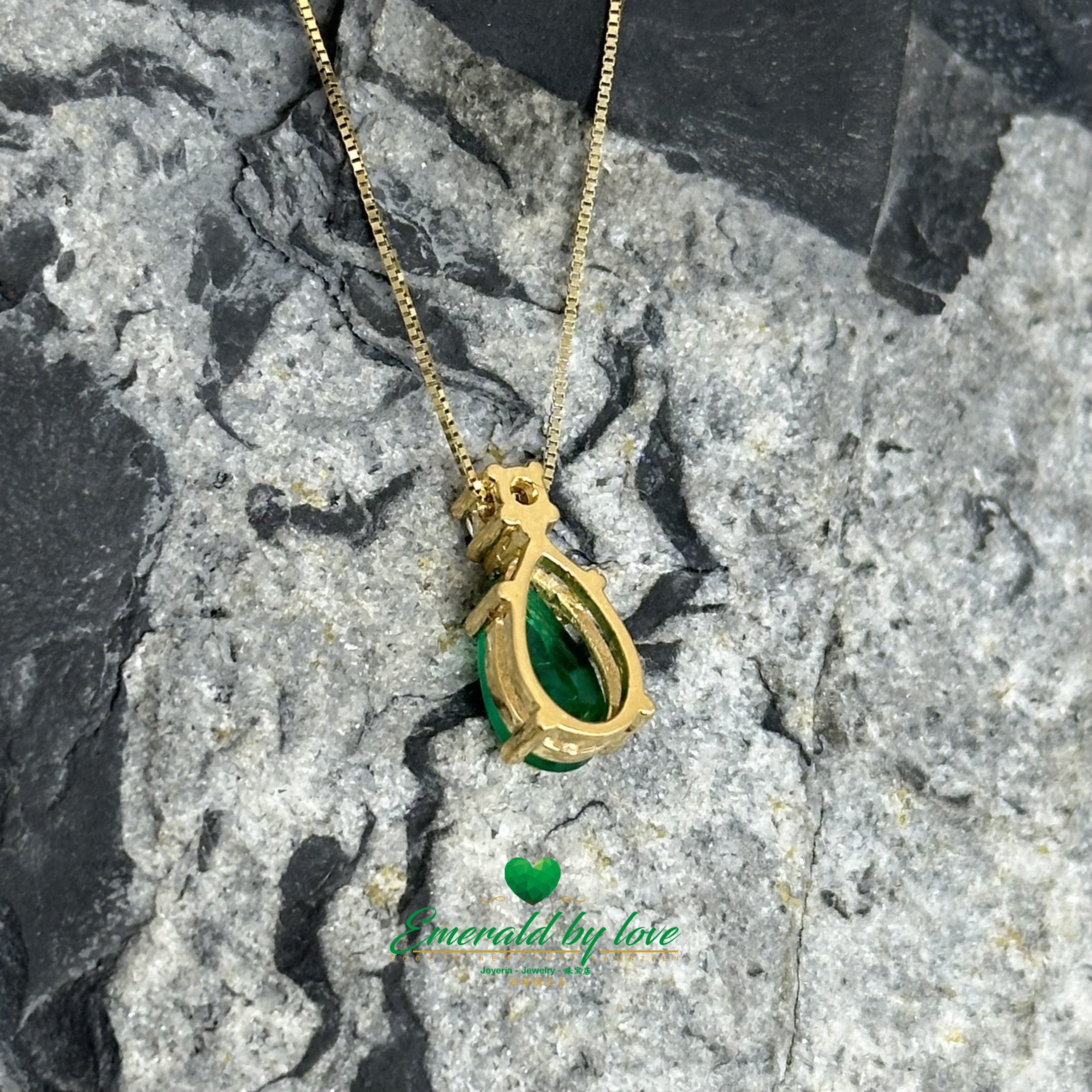 Pear-Shaped Colombian Emerald Pendant with Diamond Accent Tip