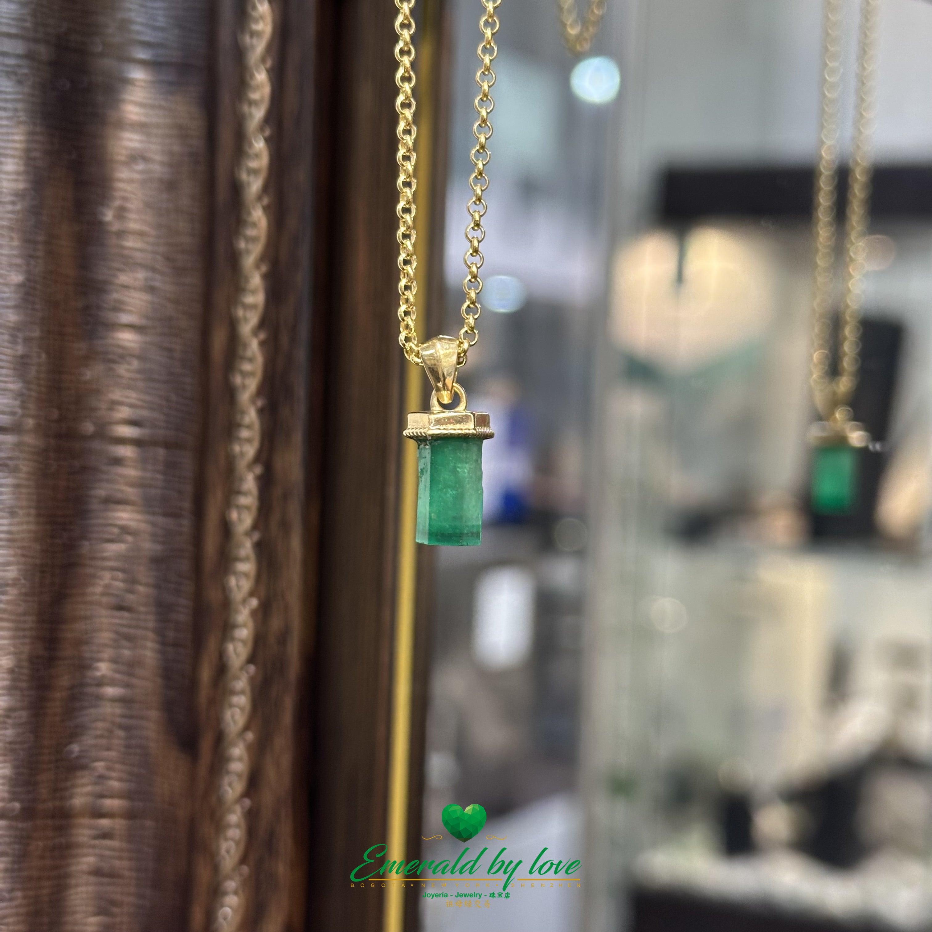 Traditional Canutillo Pendant in 18K Yellow Gold