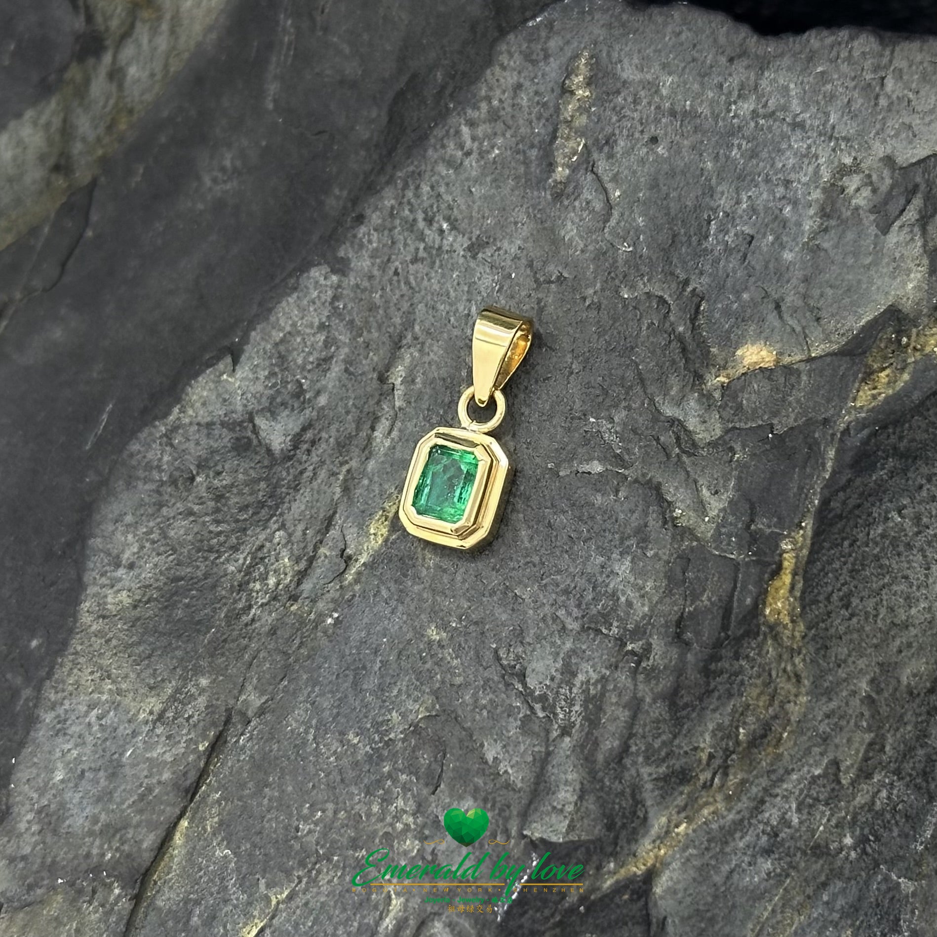 Rectangular Bezel-Set Emerald Pendant in 18K Yellow Gold