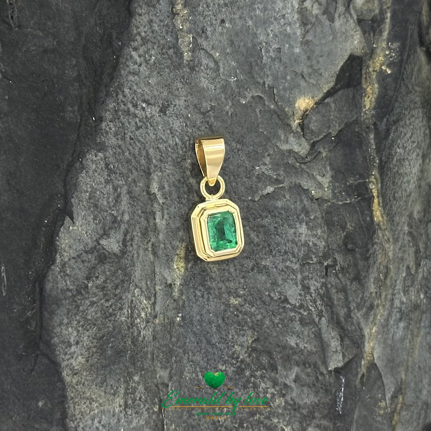 Rectangular Bezel-Set Emerald Pendant in 18K Yellow Gold