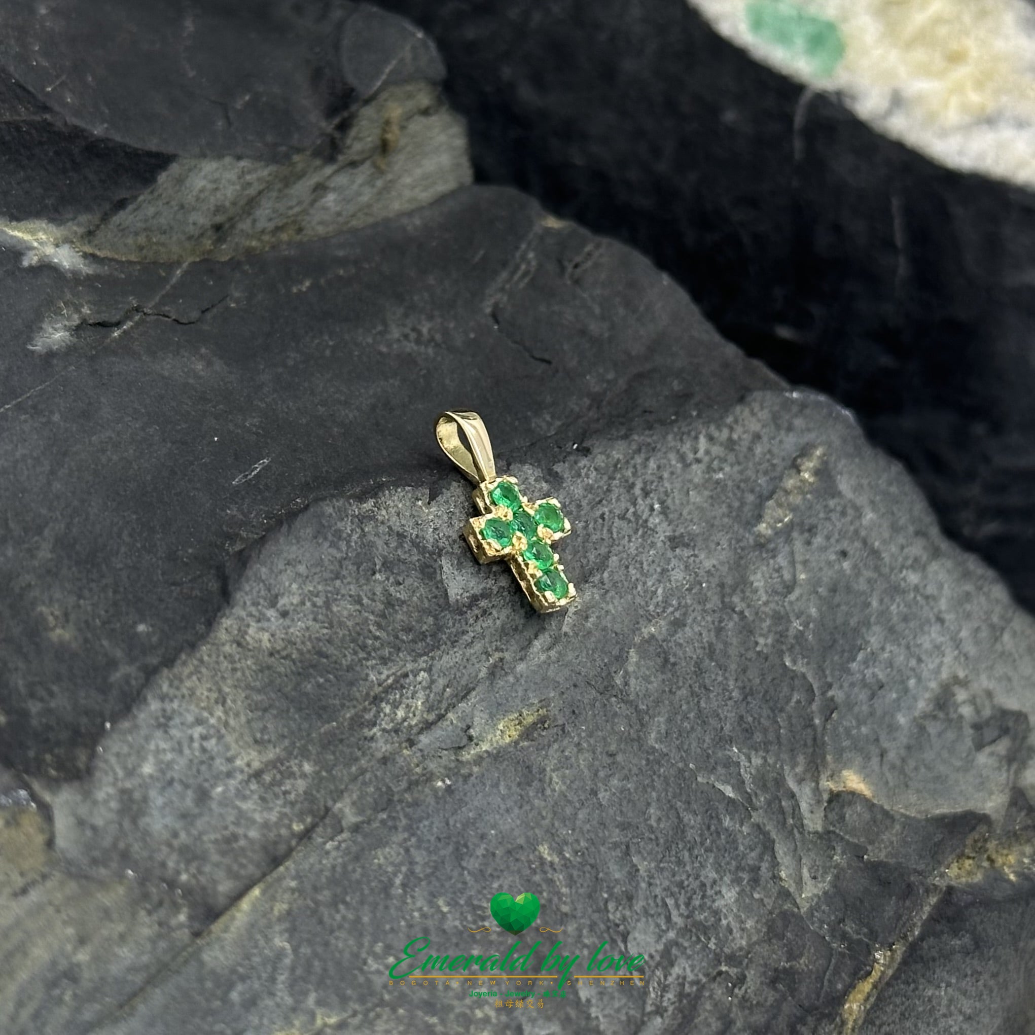 Minimalist Cross Pendant in 18K Yellow Gold with Colombian Emeralds