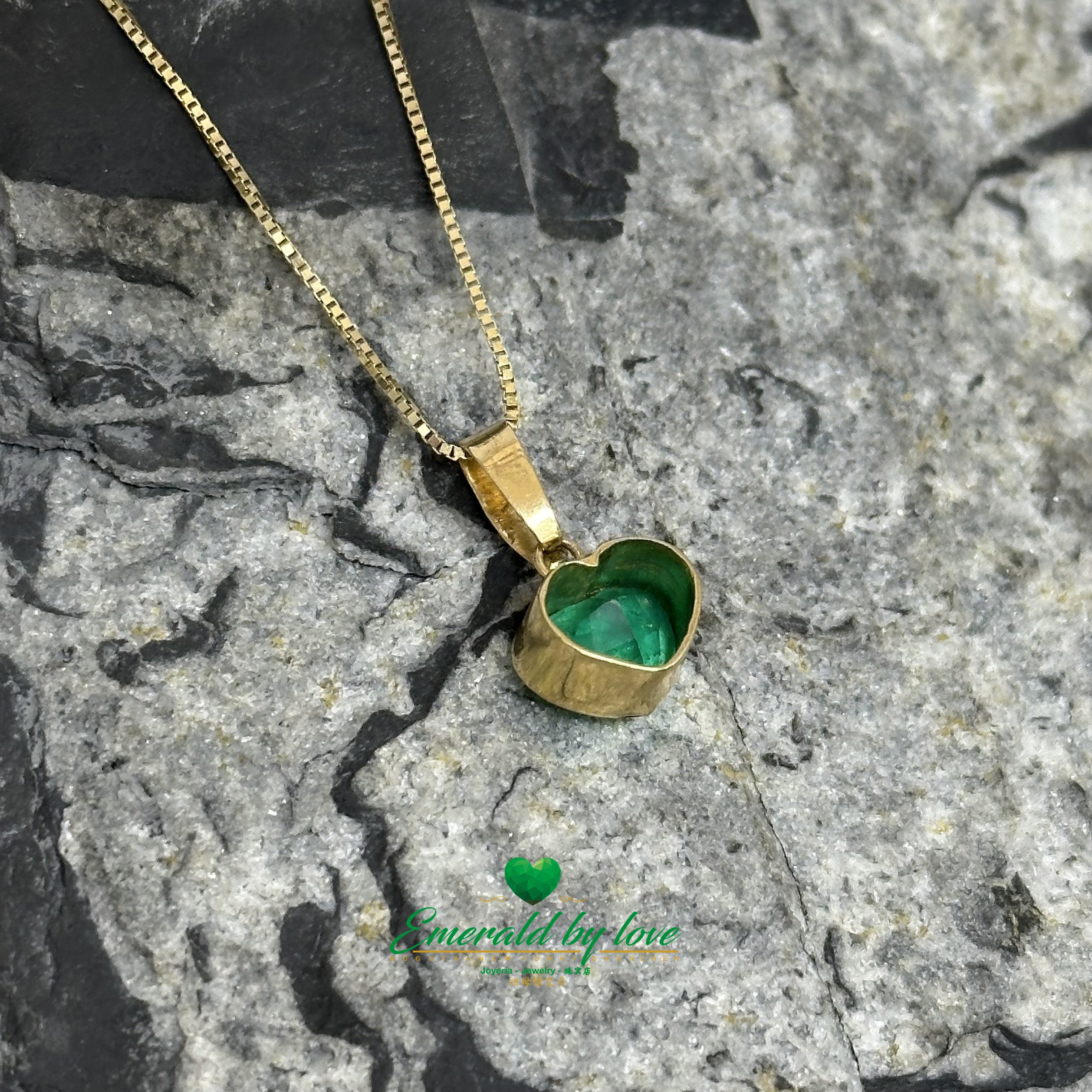Medium Heart Pendant with Bezel-Set Crystal Colombian Emerald