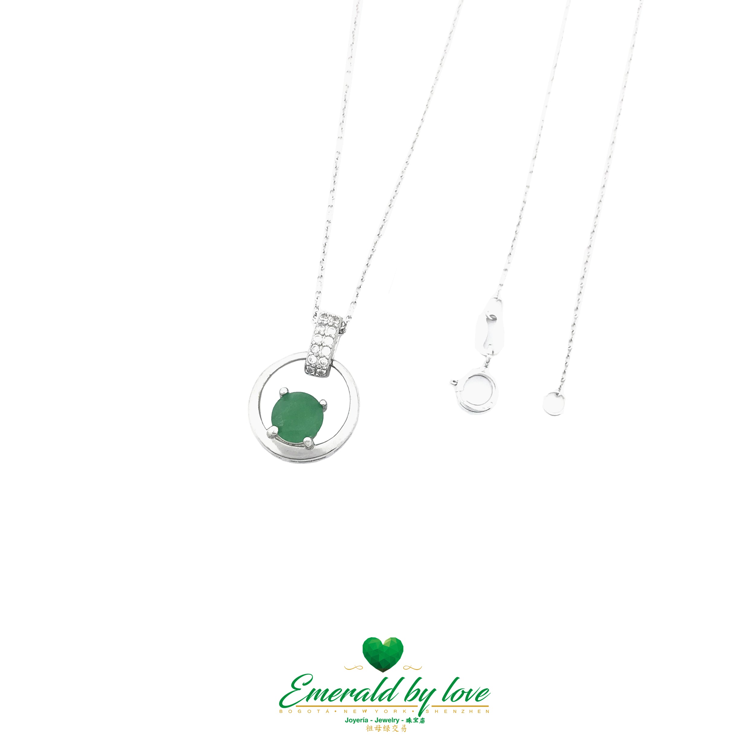 Central Emerald Round Pendant in Sterling Silver Circle