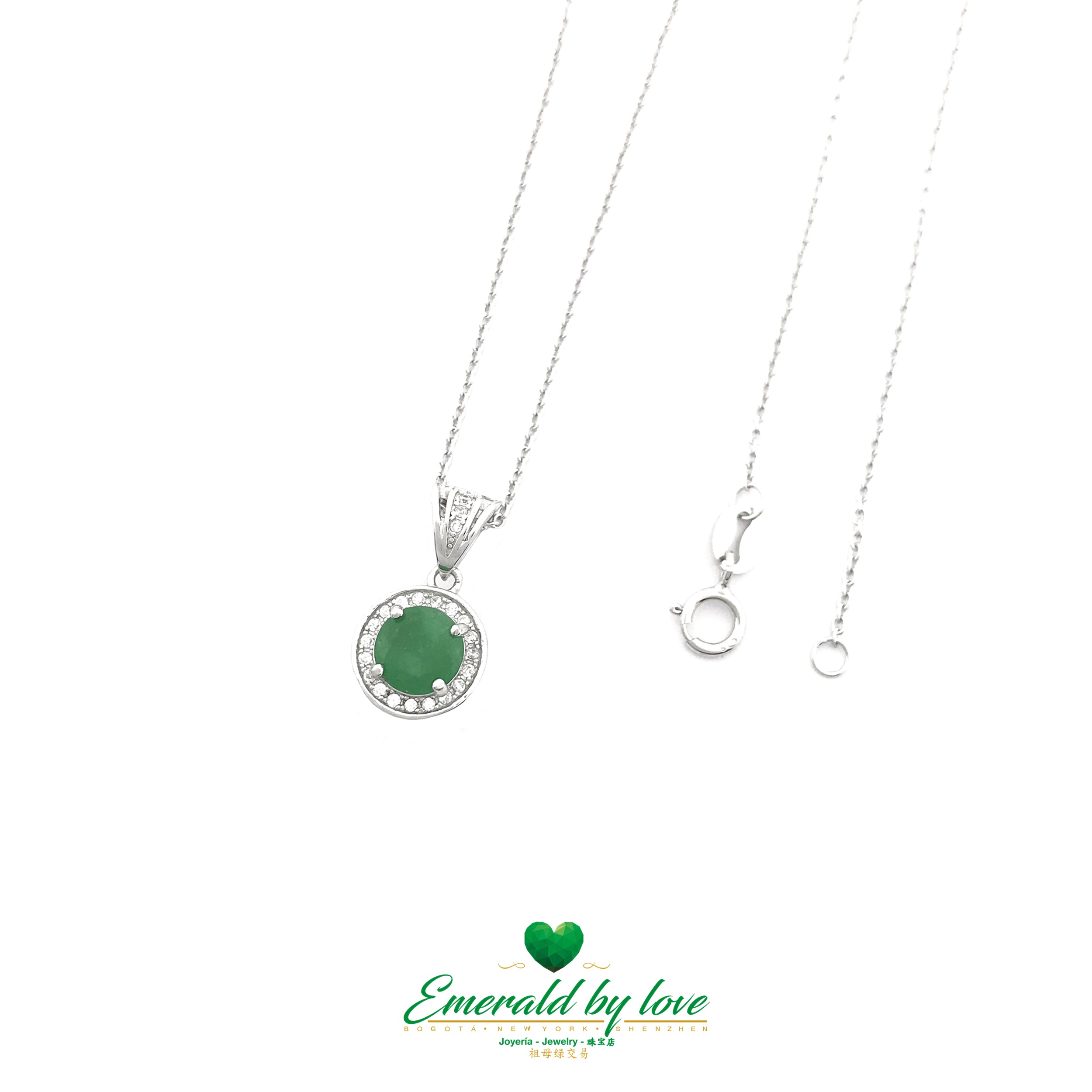 Round Marquise Pendant with Central Round Emerald