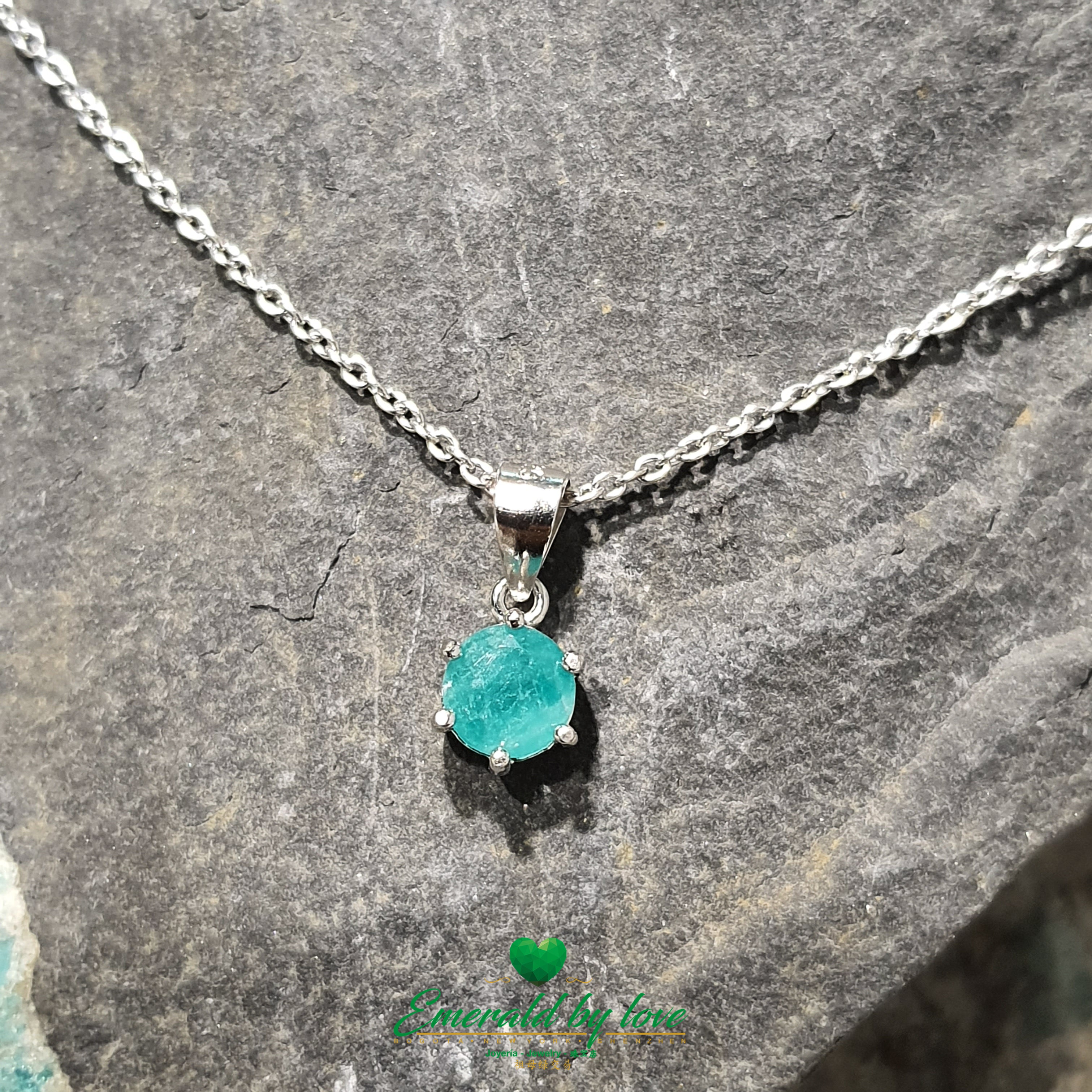 Simple Round Emerald Pendant in Silver with Six-Prong Setting