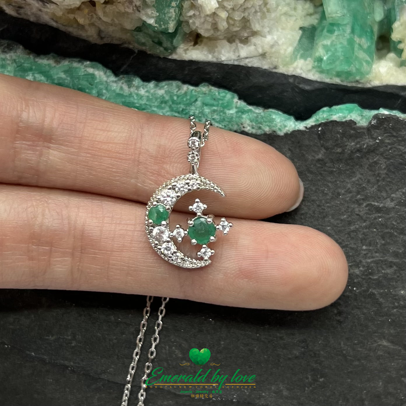 Double Crescent Moon and Star Pendant with Round Central Emeralds