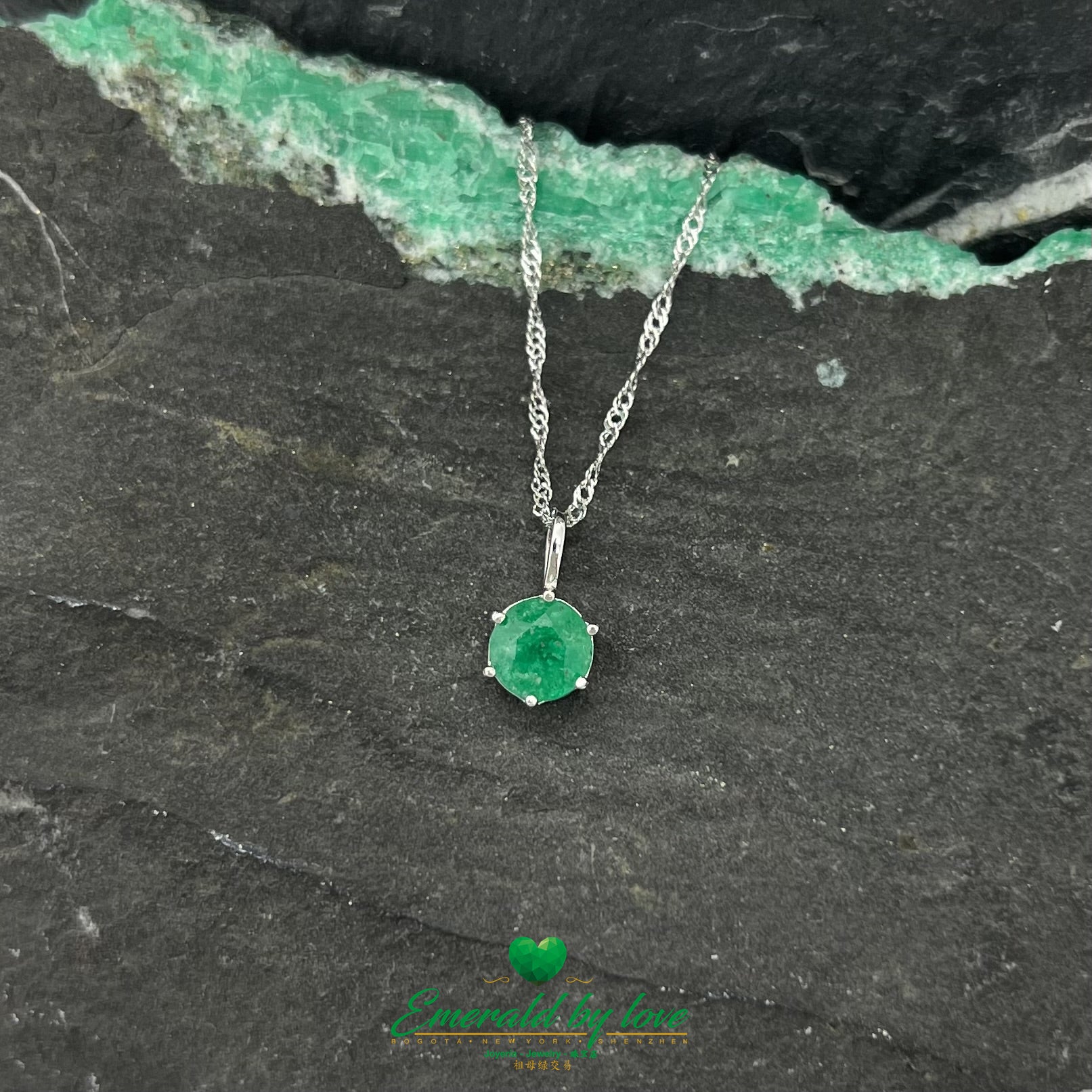 Simple Round Emerald Pendant with Five-Prong Setting