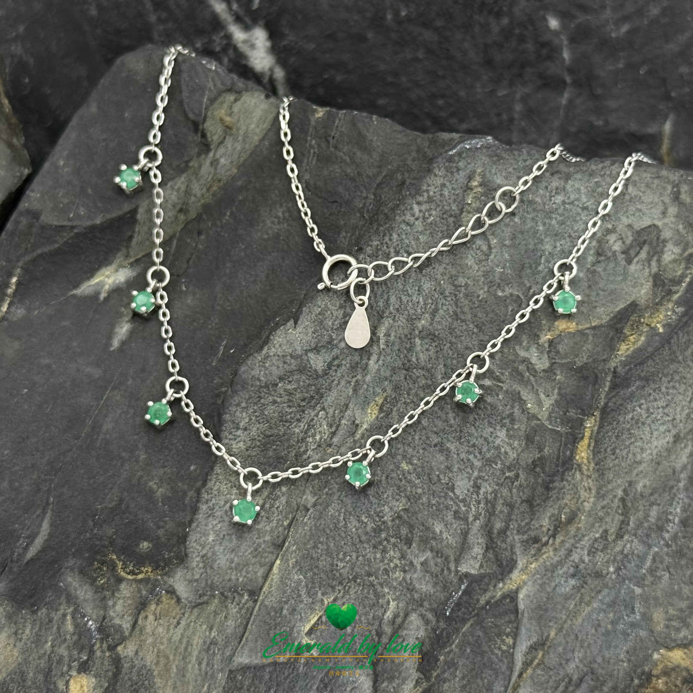 Choker Necklace with 7 Dangling Round Colombian Emeralds
