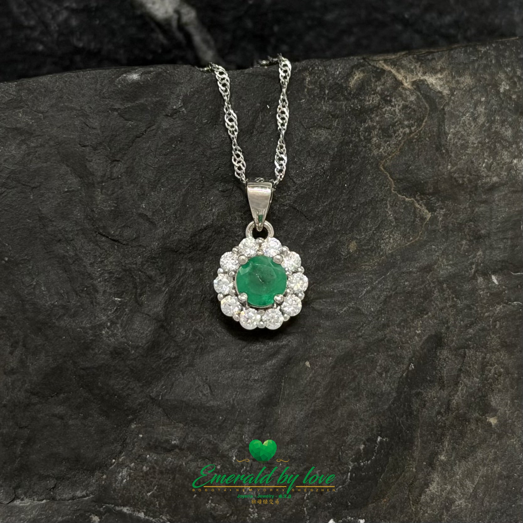 Round Floral Pendant with Colombian Emerald in Sterling Silver and White Zircon