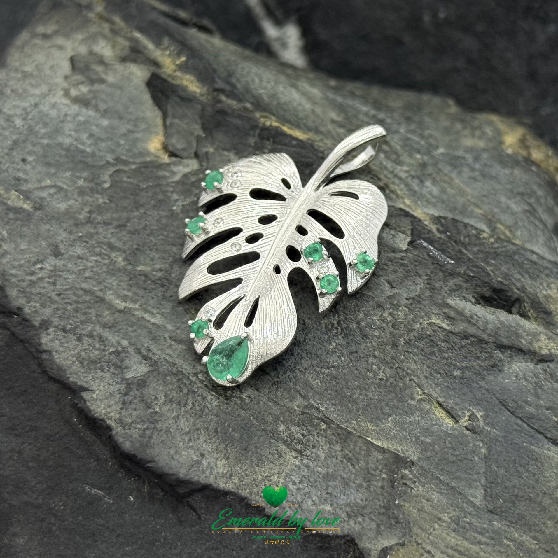 Feather Pendant in 925 Silver with Small Round Emeralds and Medium Teardrop Emerald