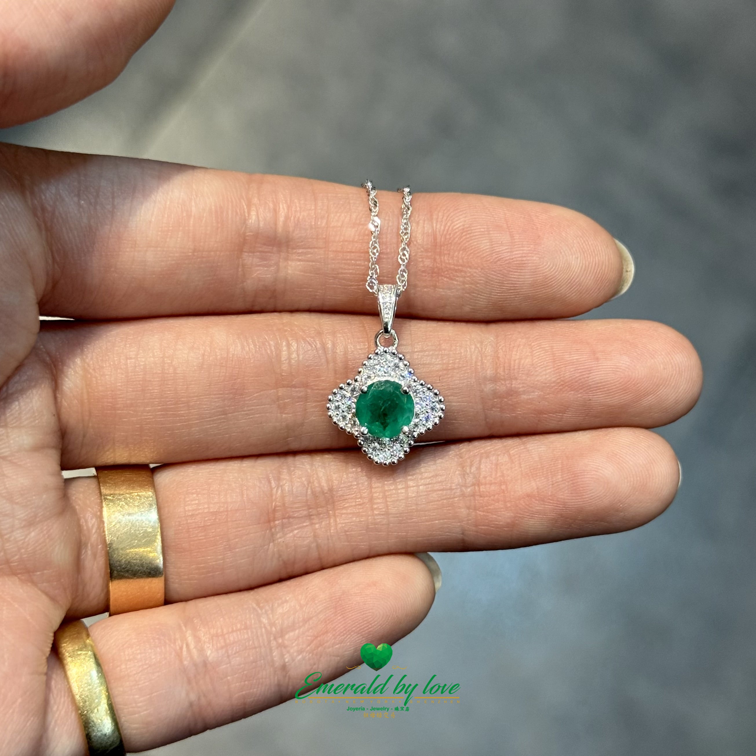 Sterling Silver Clover Pendant with Round Emerald Center