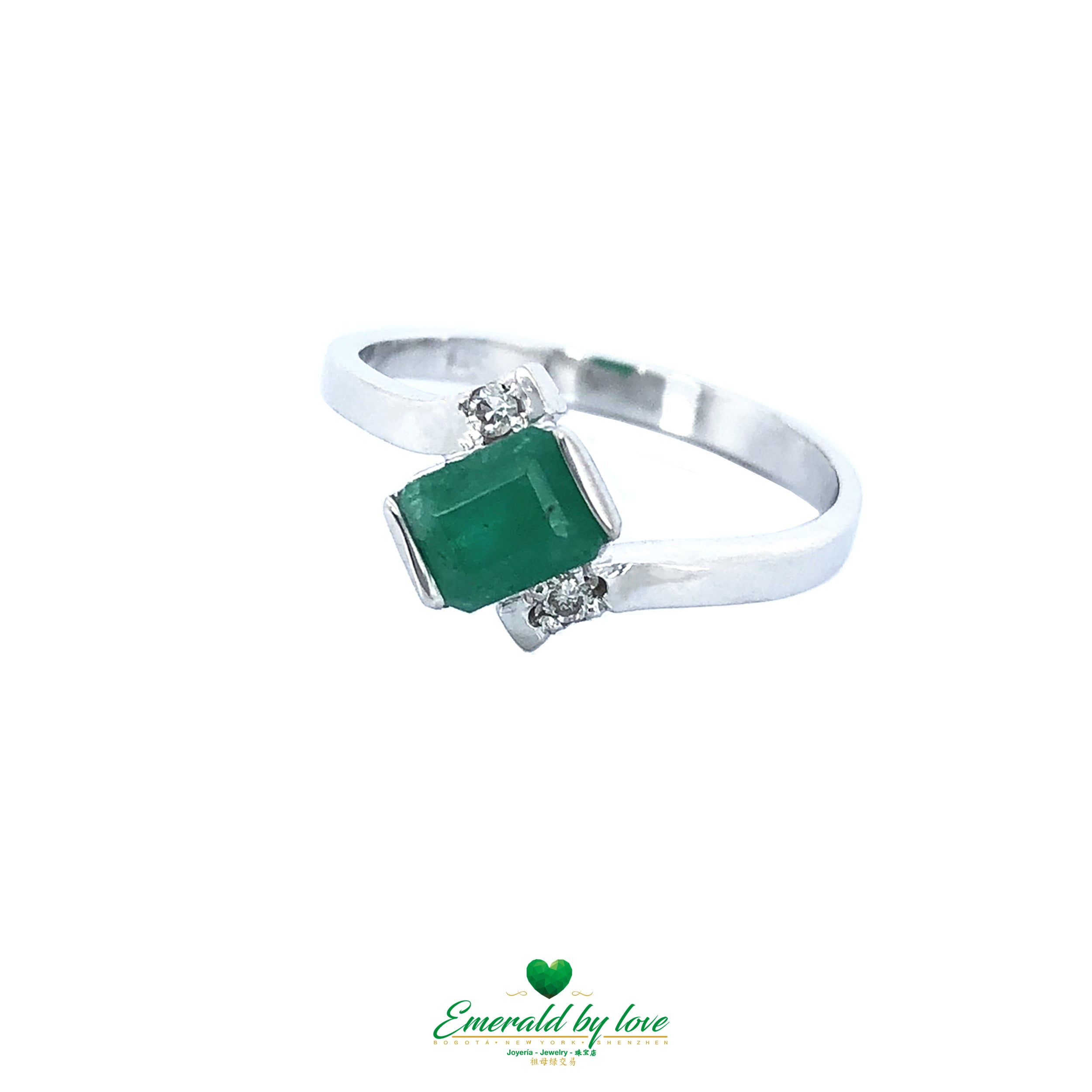 18k White Gold Ring With White Diamonds And Real Colombian Emerald