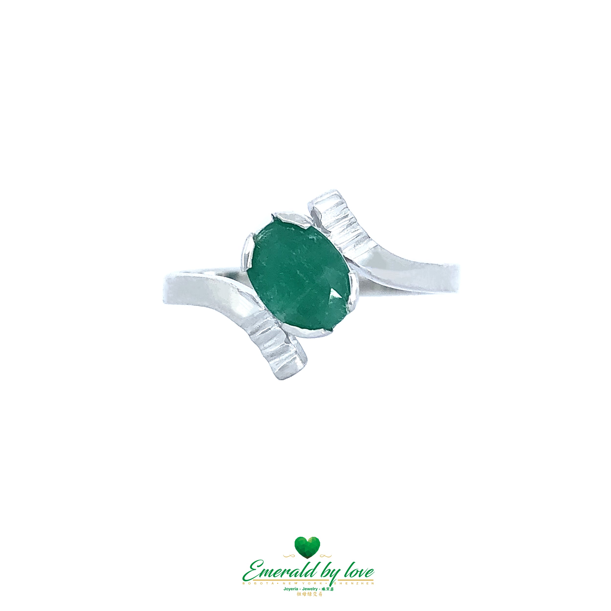 Colombian Emerald ring in 18k white gold by Emerald by Love