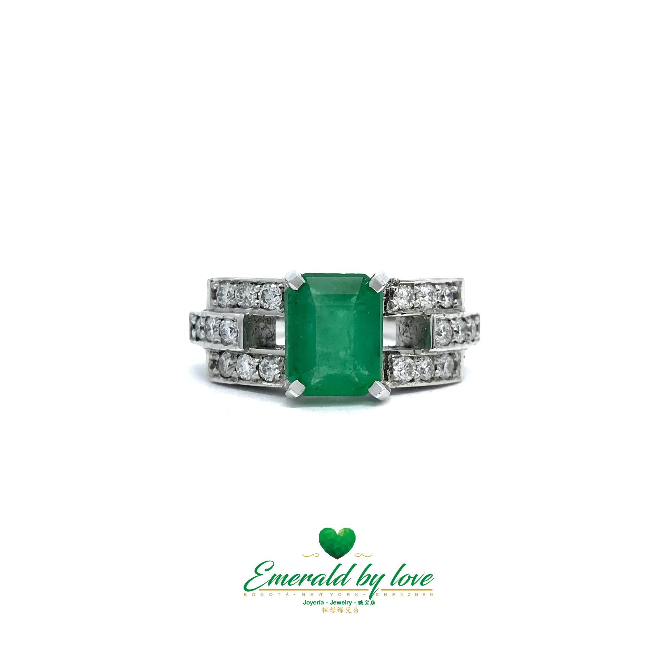 Exclusive Art Deco Colombian Emerald in White Gold