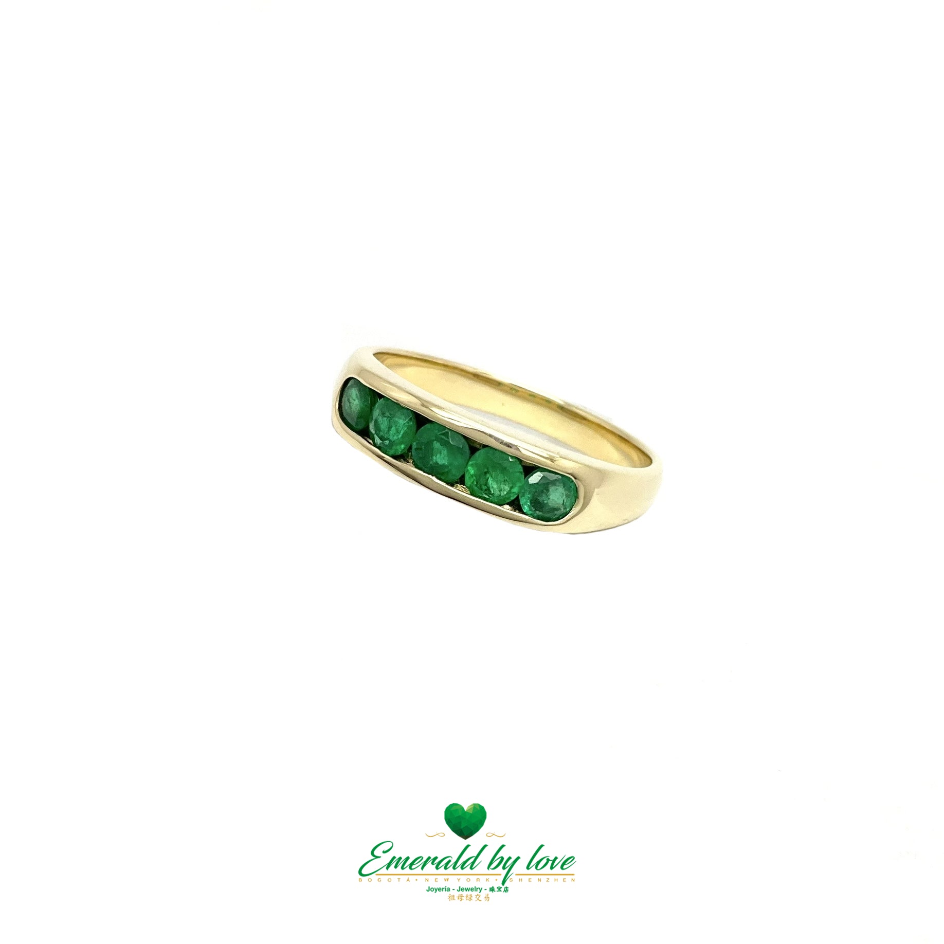 Yellow Gold Round Emerald Band: Timeless Elegance