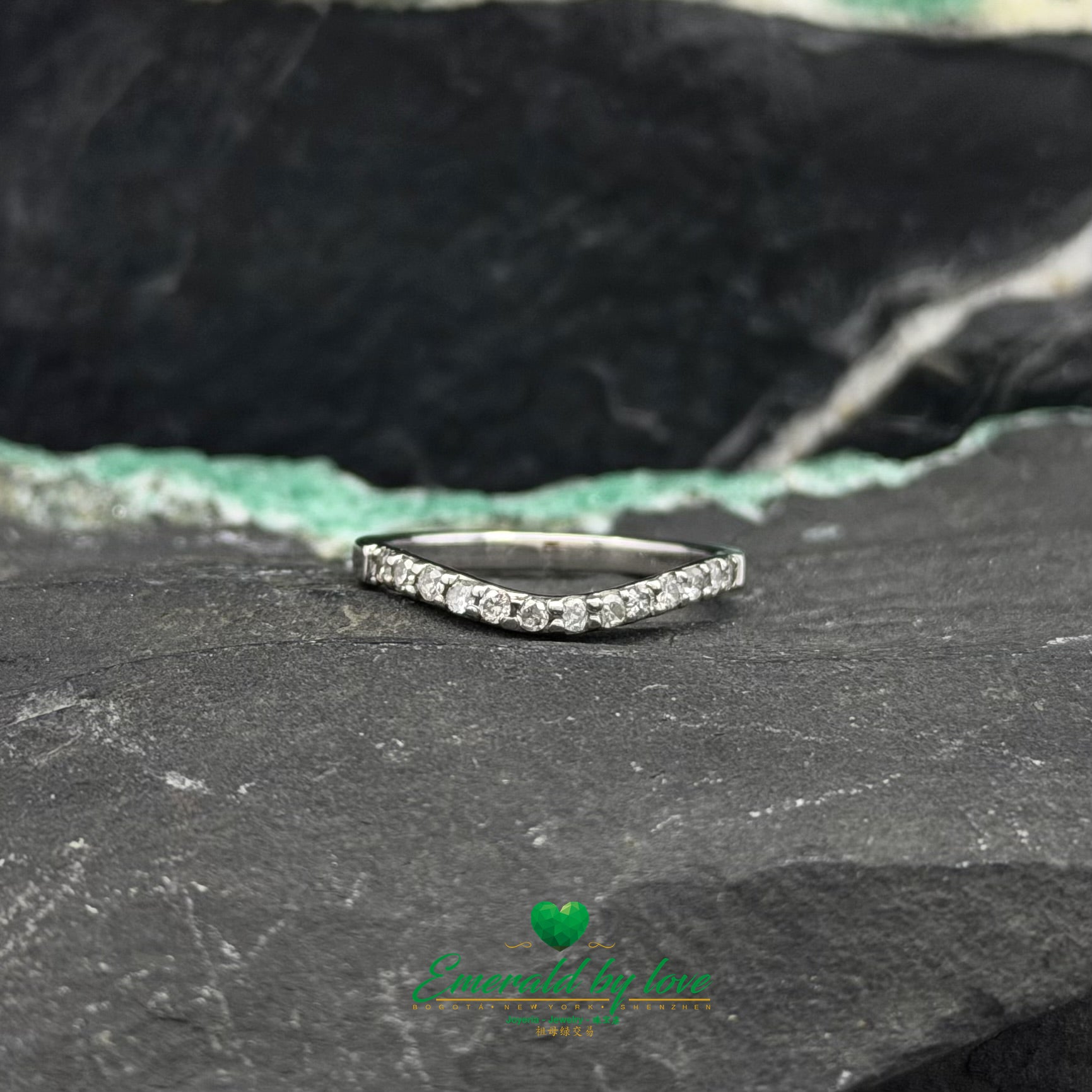 White Gold Band Ring with Natural Diamonds