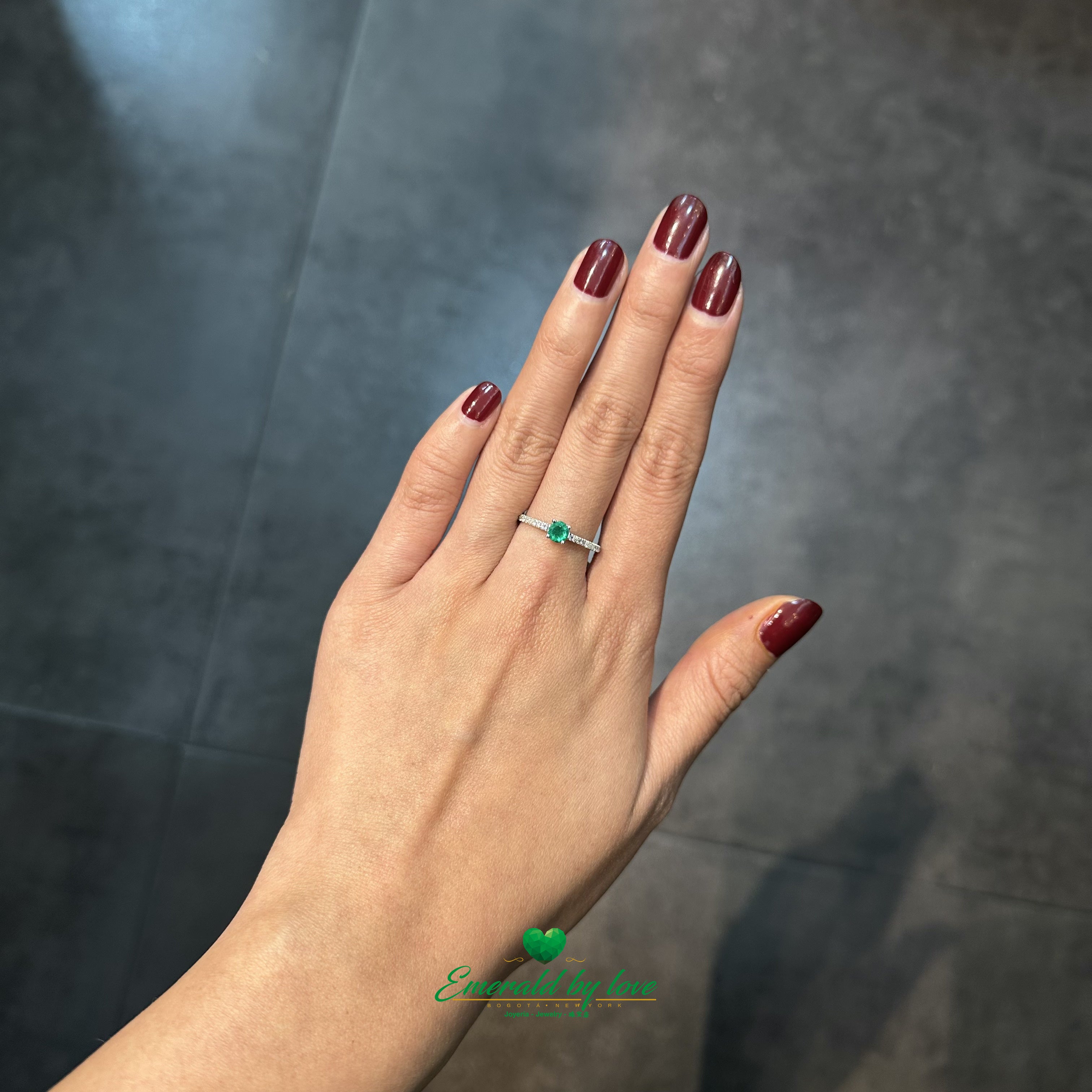 Round Colombian Emerald Solitaire Ring in 18K White Gold with Diamond-Set Band
