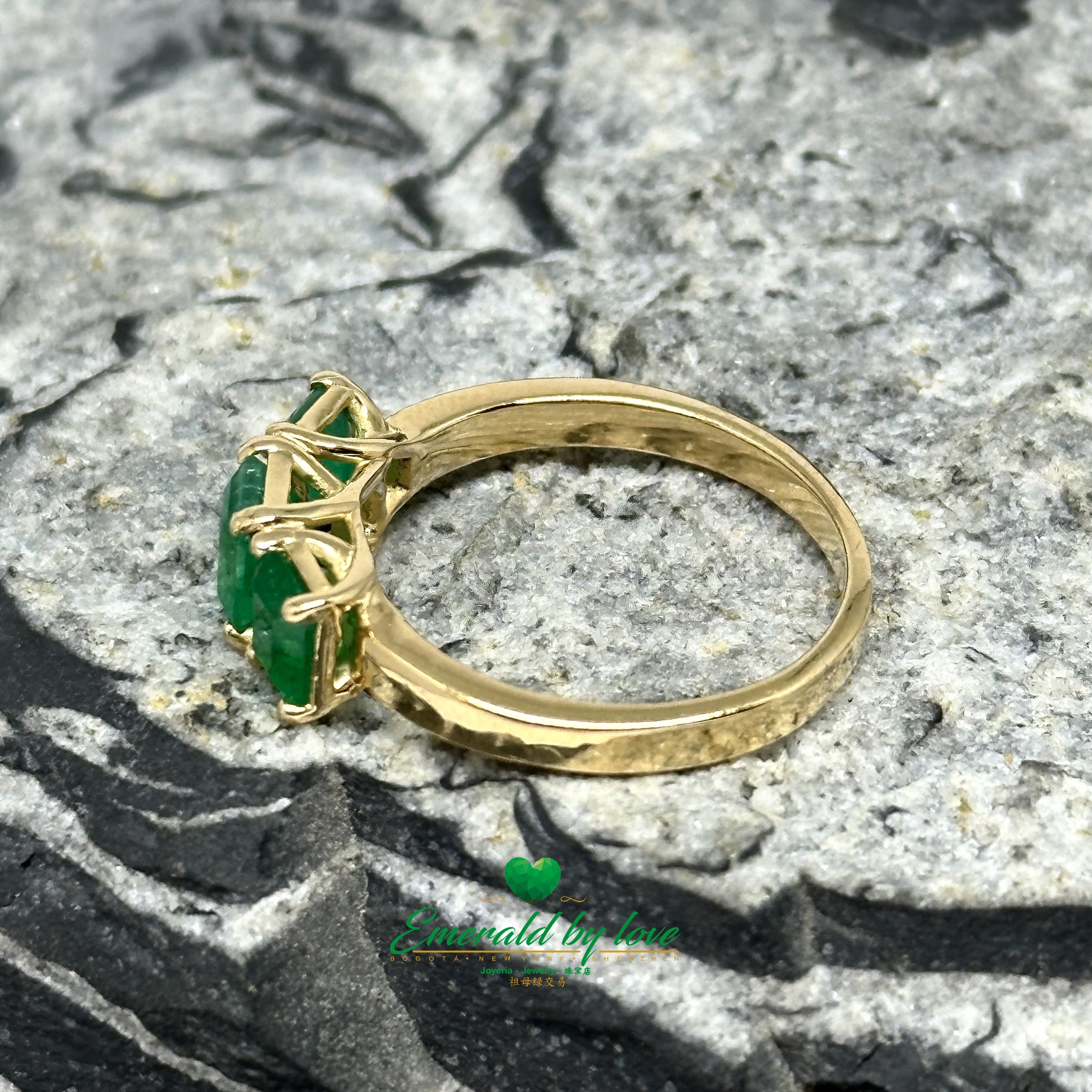 Trio Emerald Ring in 18K Yellow Gold with Rectangular Colombian Emeralds